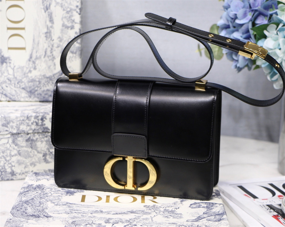 D10r 30 MONTAIGNE CHAIN BAG SHINY BLACK
