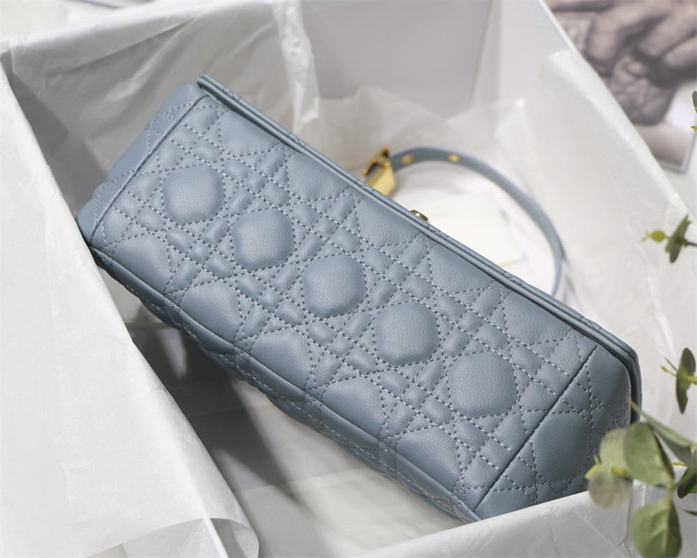 MEDIUM D10r CARO BAG Cloud Blue S*pple Cannage Calfskin 25.5 x 15.5 x 8 cm