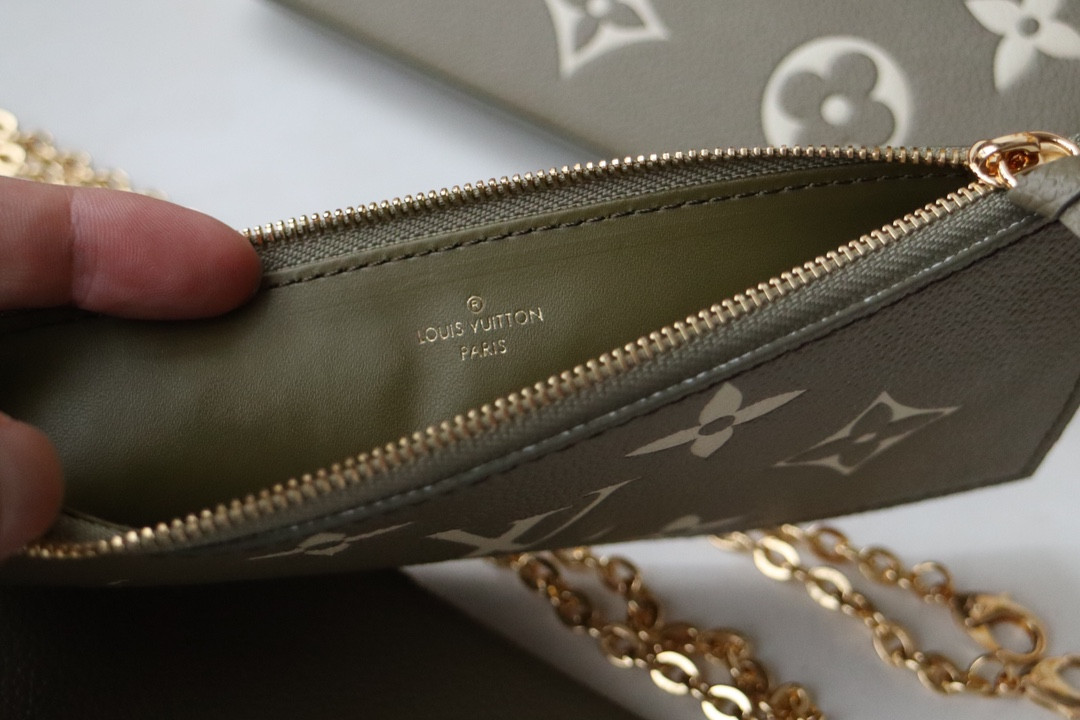LV FÉLICIE POCHETTE M69977