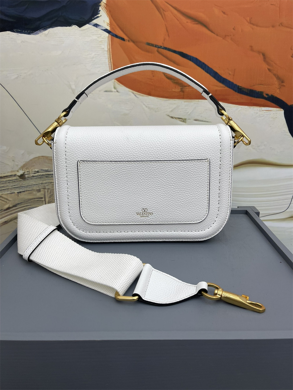 Va1e*ntin0 GARAVANI ALLTIME GRAINY CALFSKIN SHOULDER BAG IVORY 23.5x18X8cm