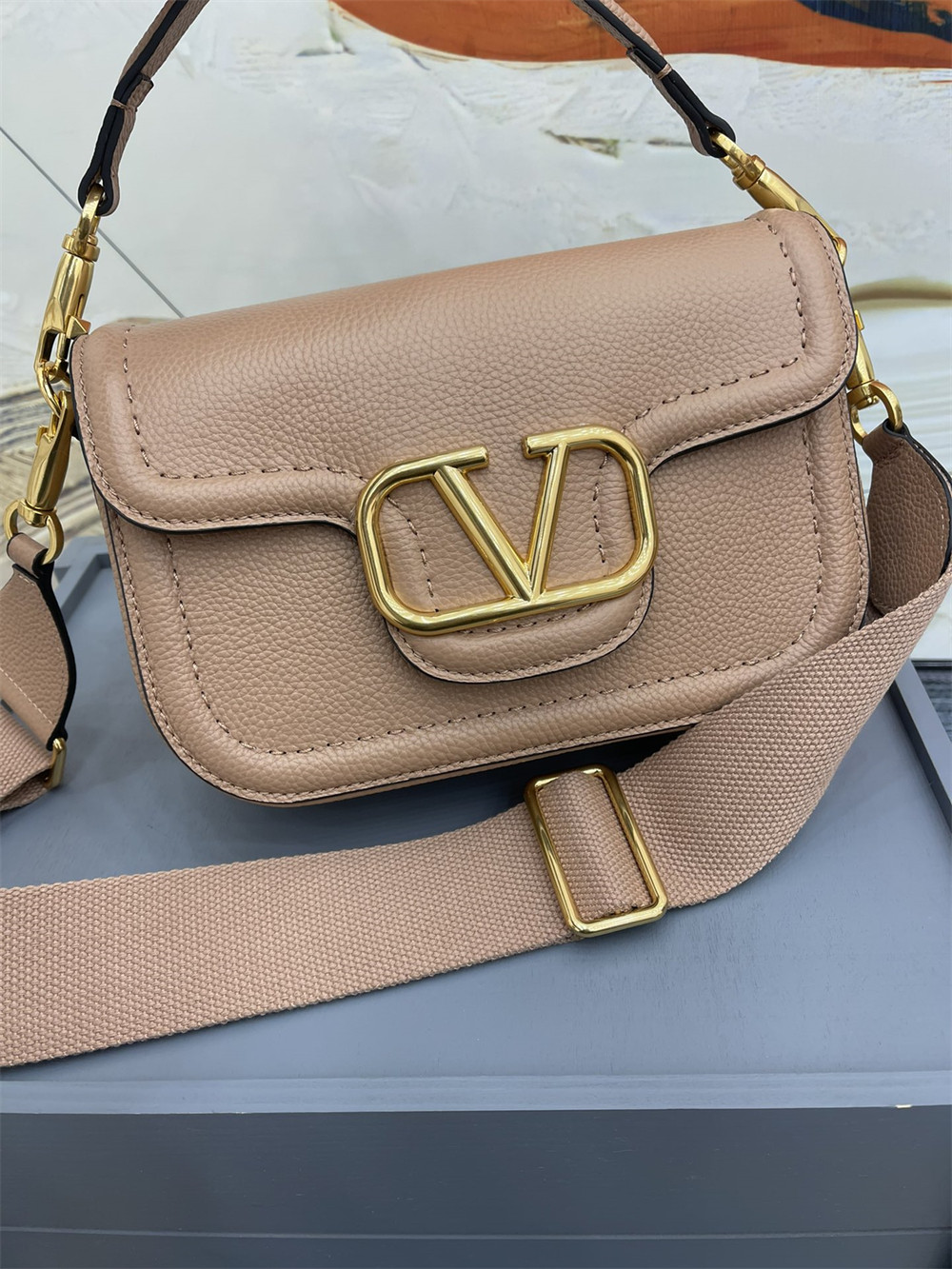Va1e*ntin0 GARAVANI ALLTIME GRAINY CALFSKIN SHOULDER BAG ROSE CANNELLE 23.5x18X8cm