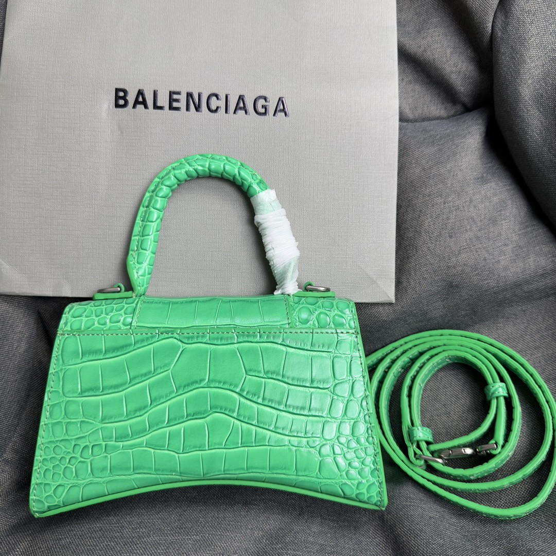 Ba1en*iaga WOMEN