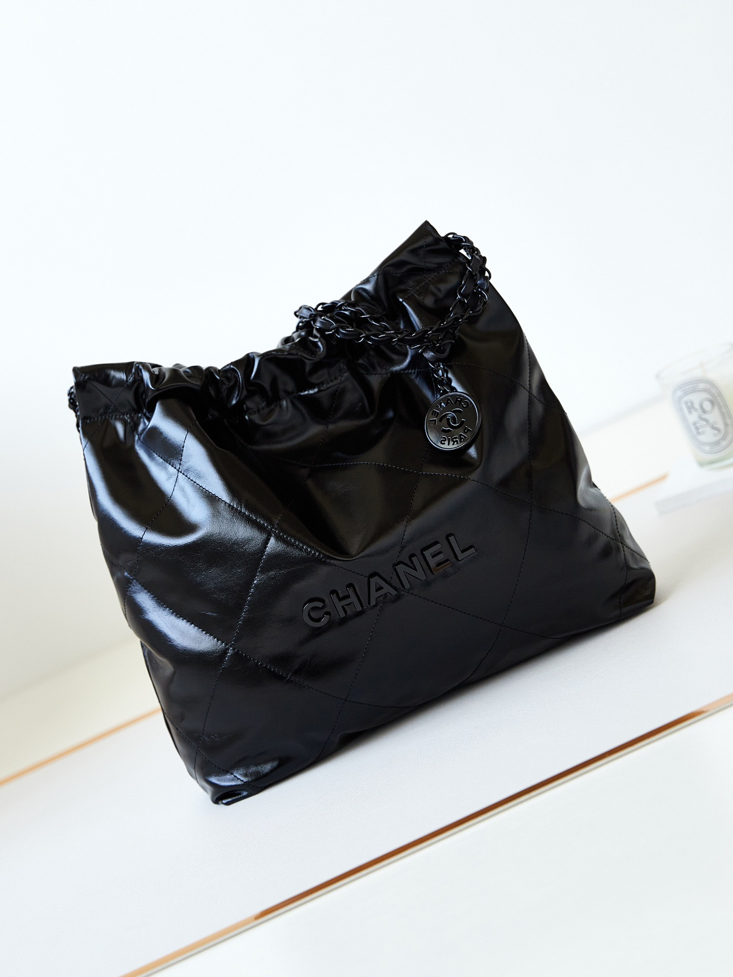 Ch**el 22 SMALL HANDBAG Shiny Calfskin ALL BLACK 13.7×14.4×2.7 in