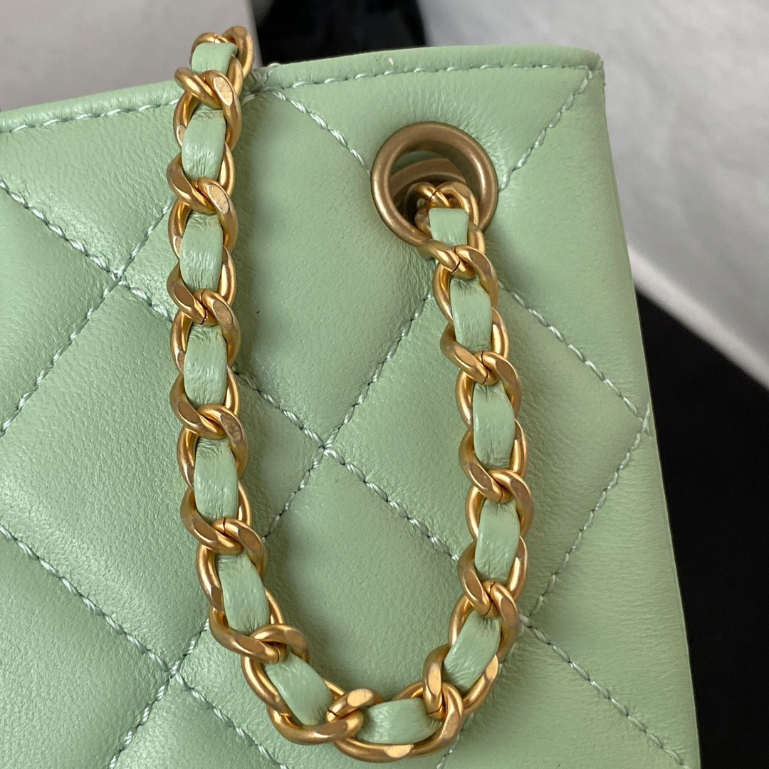 Ch**el BAGUETTE BAG LIGHT GREEN 4.5 × 9.4 × 1.8 in