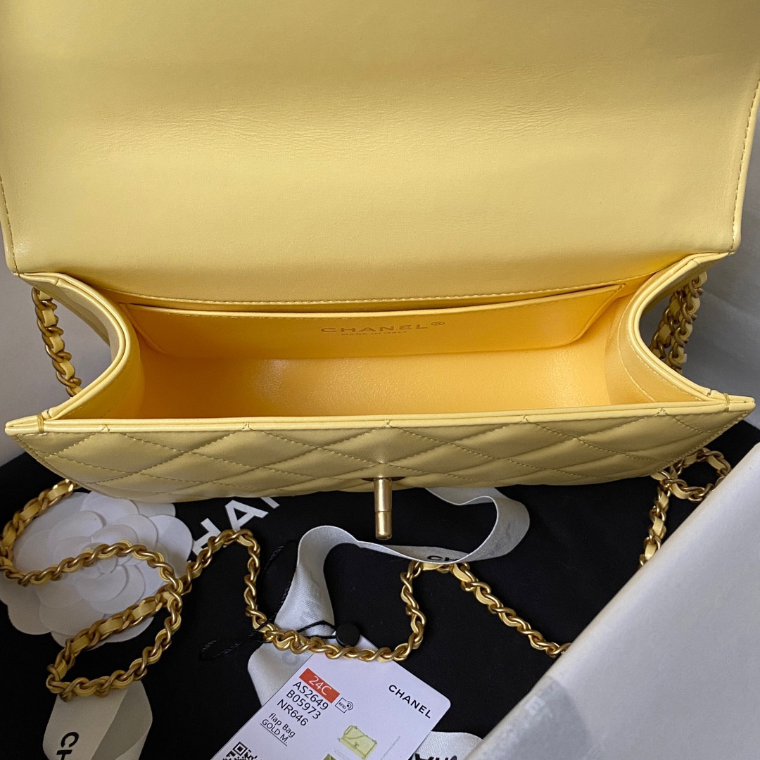 Ch**el FLAP BAG YELLOW 22×14.5×8cm