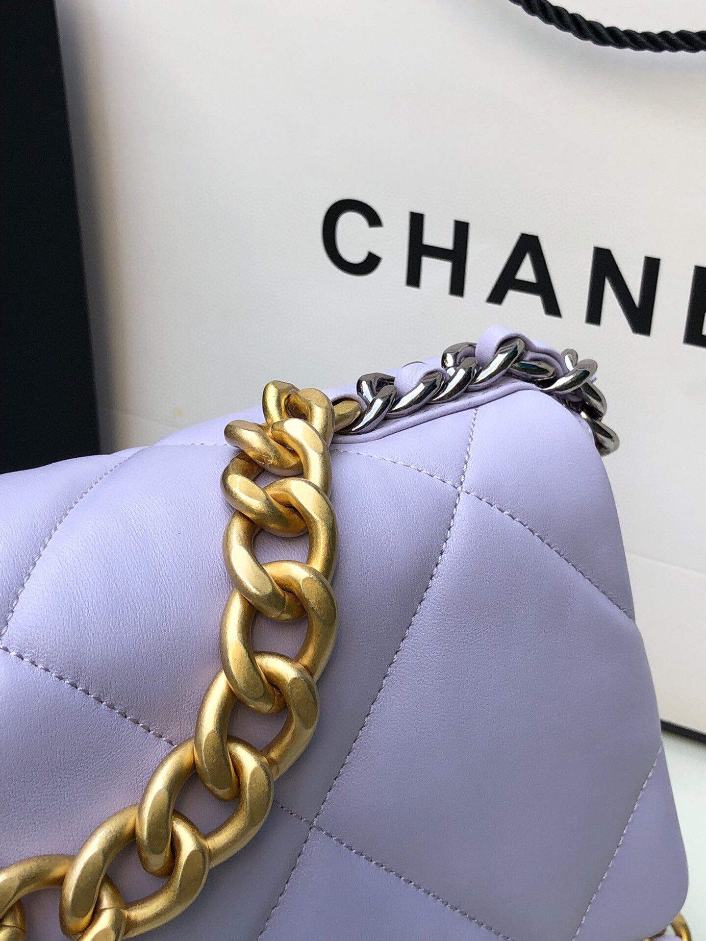 Ch**el 19 LARGE HANDBAG Shiny Leather, Gold-Tone, Silver-Tone & Ruthenium-Finish Metal Purple 7.8 × 11.7 × 3.9 in