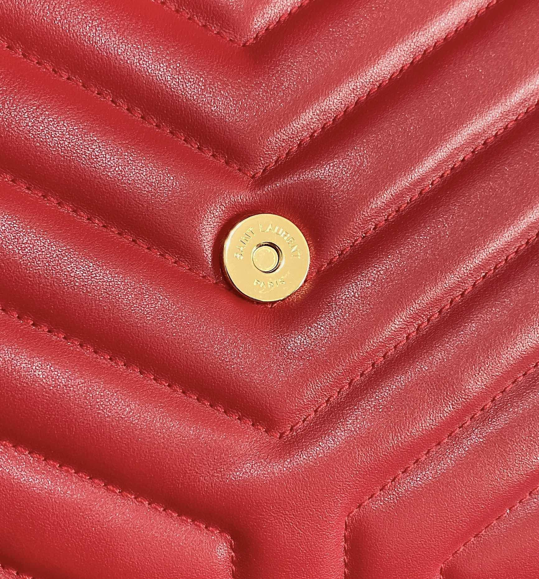 Y51 LOULOU MEDIUM IN QUILTED LEATHER RED 12.5 X 8.6 X 3.5 INCHES