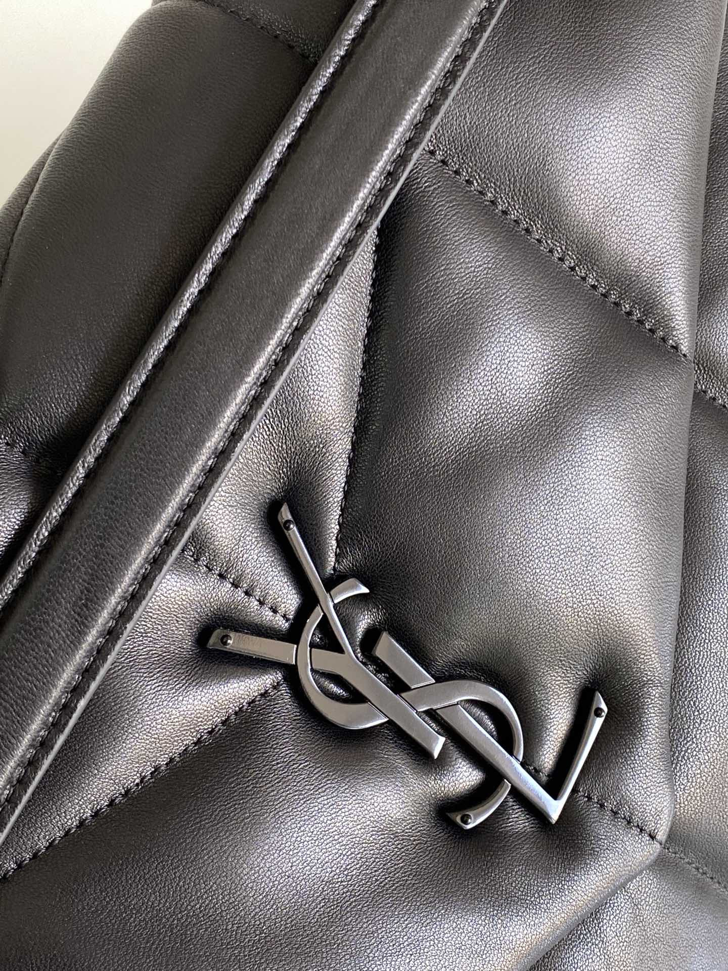 Y51 PUFFER MEDIUM IN NAPPA LEATHER ALL BLACK 13.7 X 9 X 5.3 INCHES