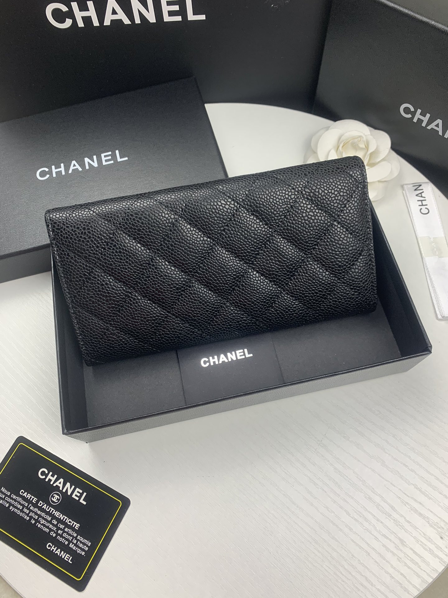 Ch**el FLAP WALLET GRAINED LEATHER BLACK GOLD 19.5 x10 cm