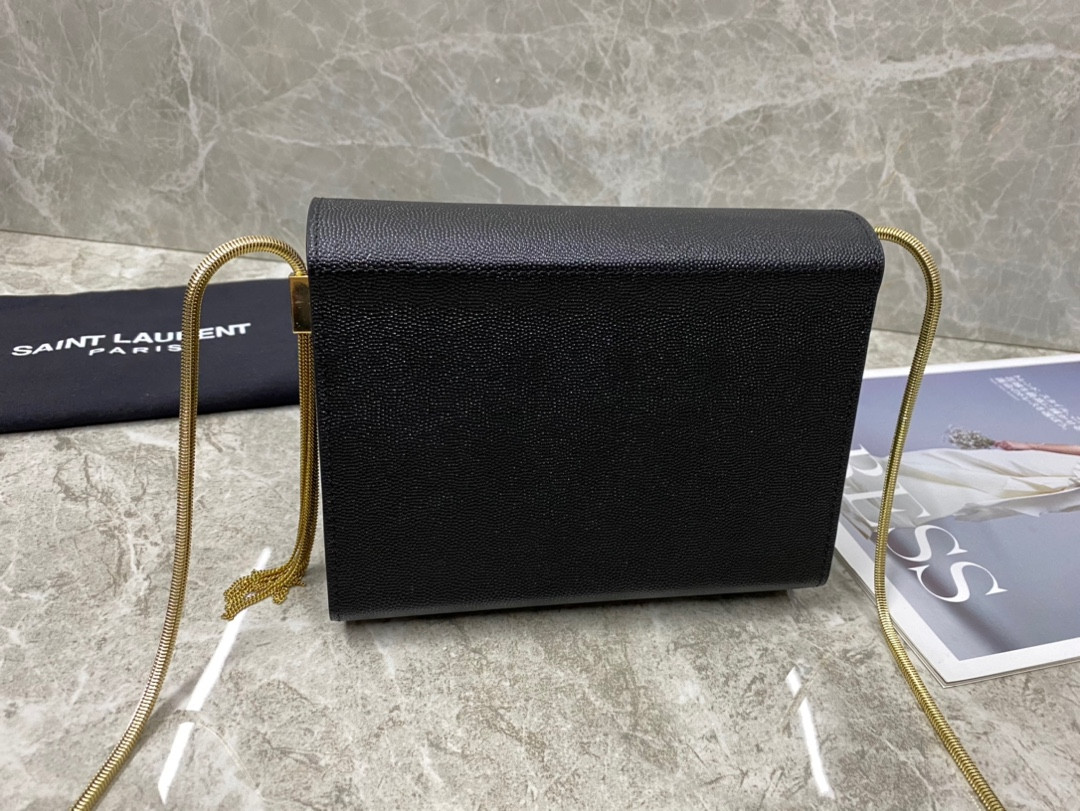 Y51 KATE MEDIUM  IN GRAIN DE POUDRE EMBOSSED LEATHER 9.4 X 5.7 X 2.1 INCHES