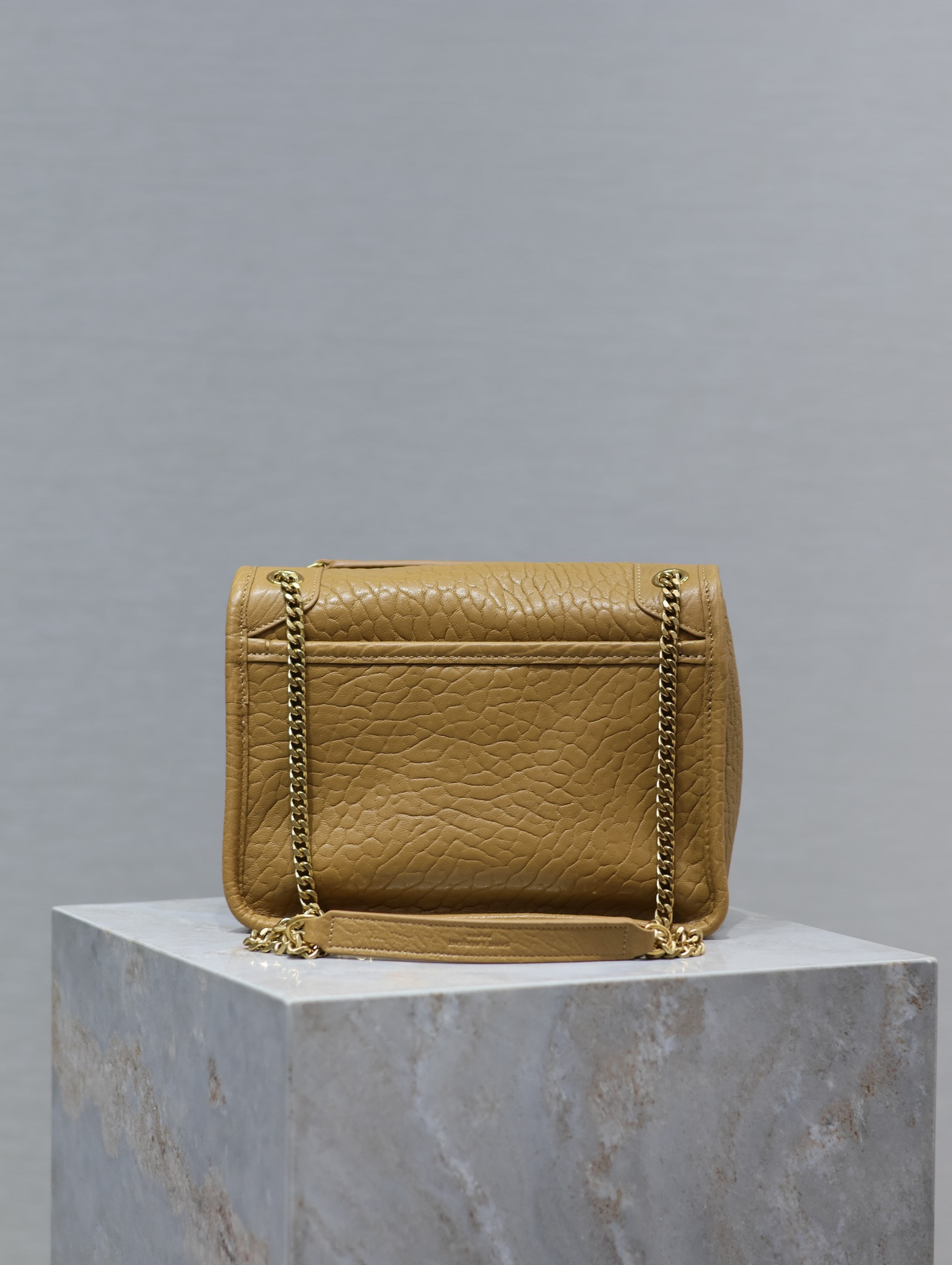Y51 NIKI BABY IN VINTAGE LEATHER DARK CORK 8.2 X 6 X 2.9 INCHES