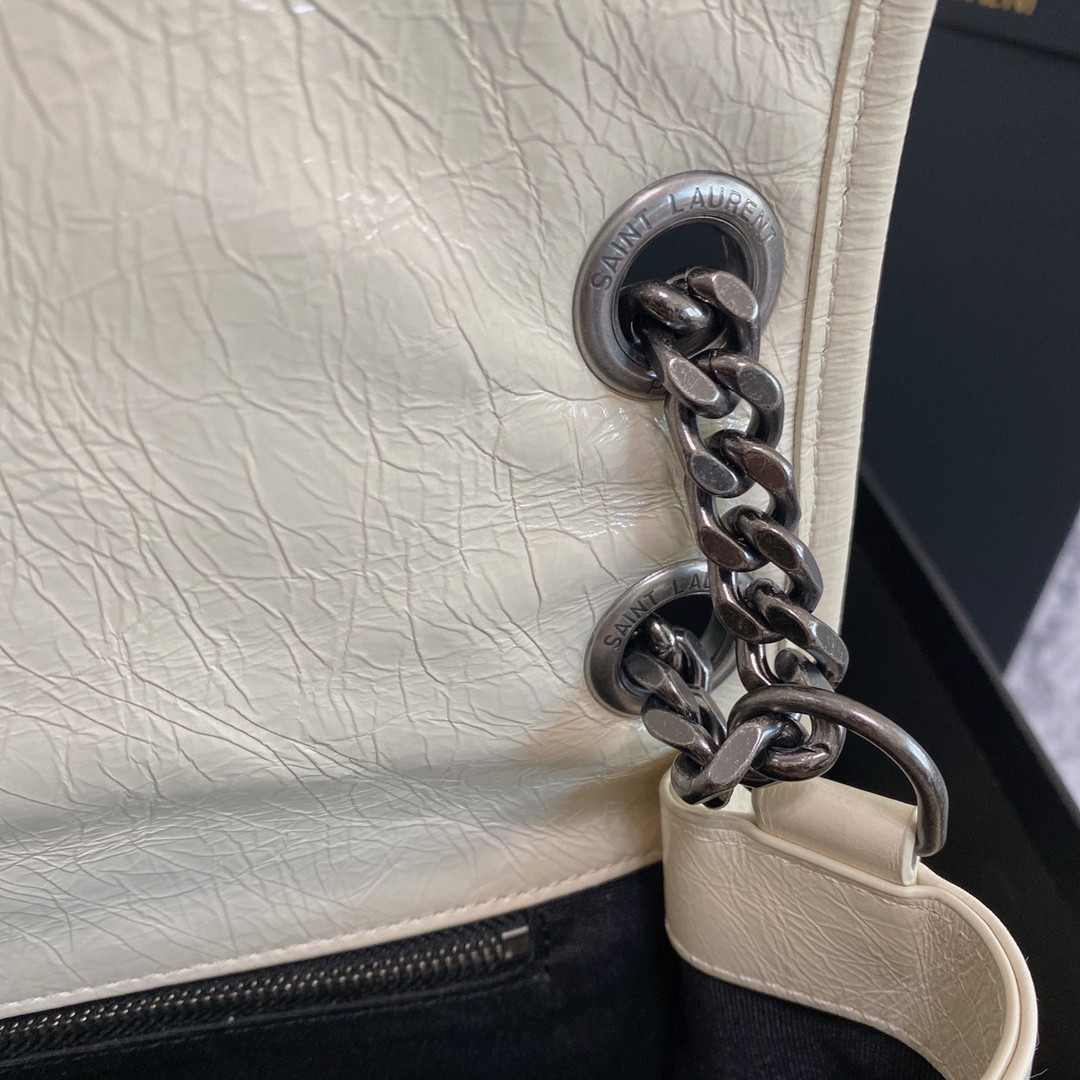Y51 NIKI MEDIUM IN VINTAGE LEATHER WHITE 11 X 7.8 X 3.3 INCHES