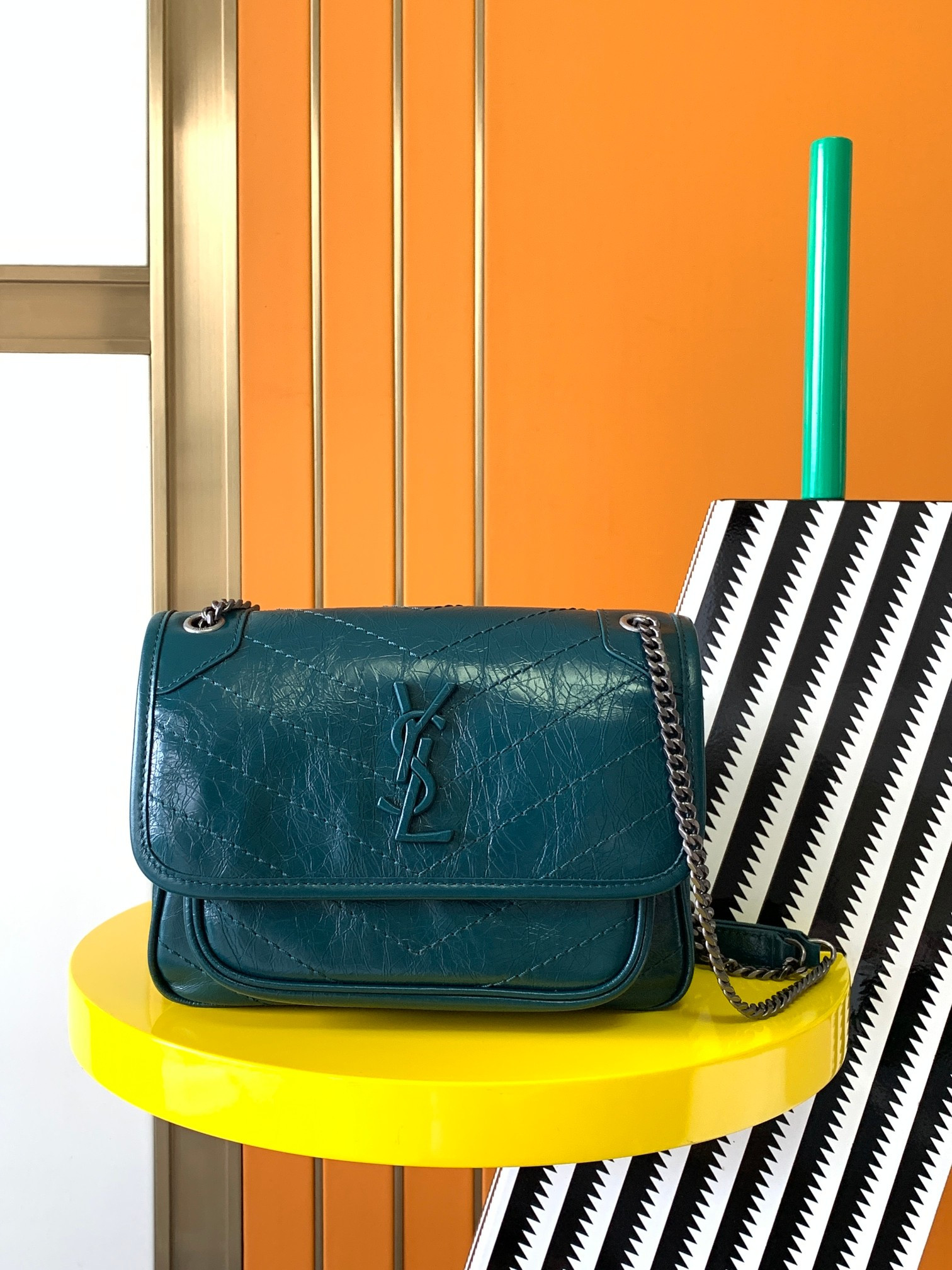 Y51 NIKI BABY IN VINTAGE LEATHER BLUE 8.2 X 6 X 2.9 INCHES