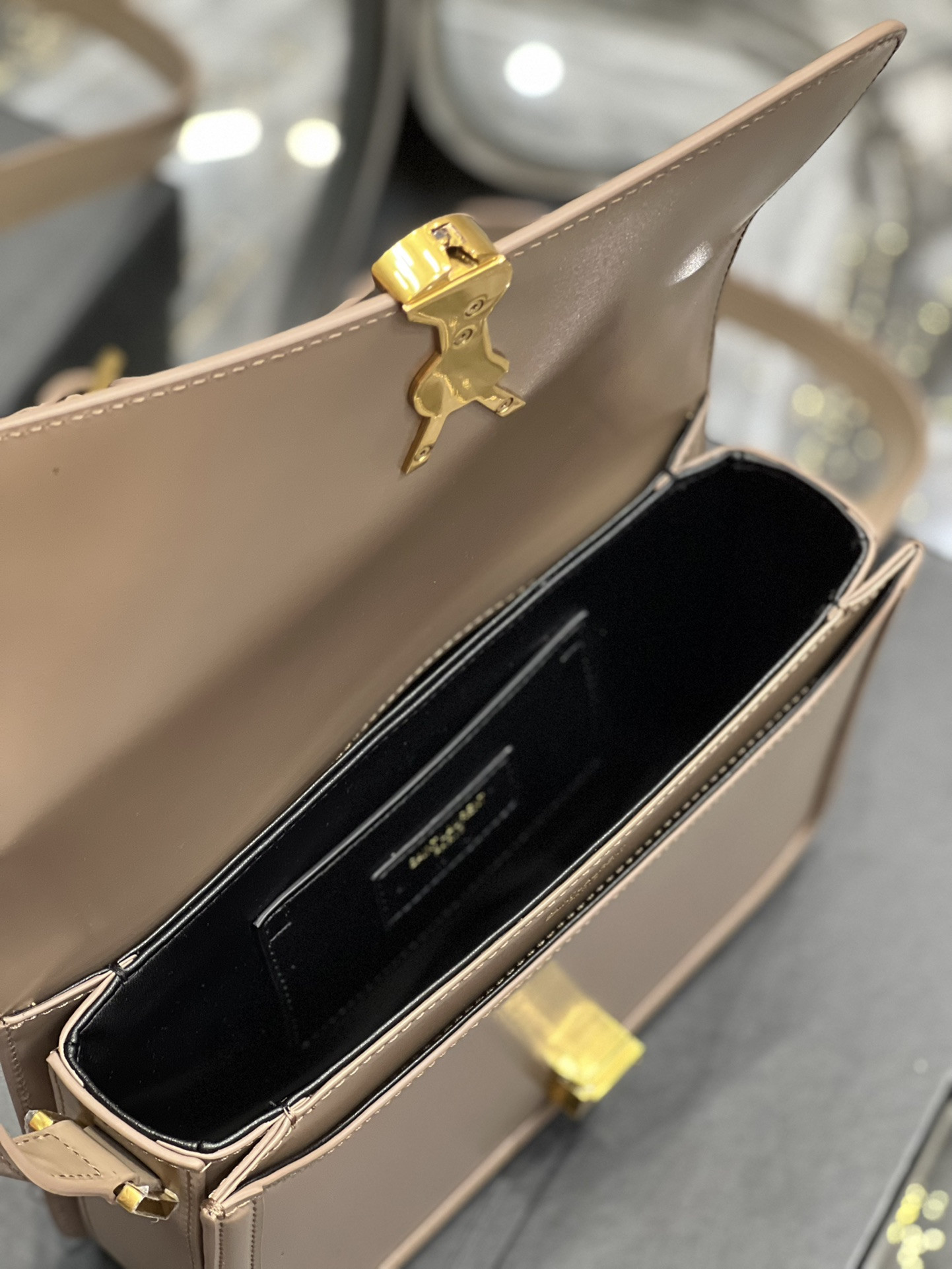Y51 SOLFERINO MEDIUM SATCHEL IN BOX Sa1nt Lau*nt PINK 9.1 X 6.3 X 2.4 INCHES