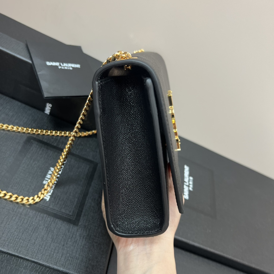 Y51 KATE MEDIUM IN GRAIN DE POUDRE EMBOSSED LEATHER BLACK GOLD 9.4 X 5.7 X 2.1 INCHES