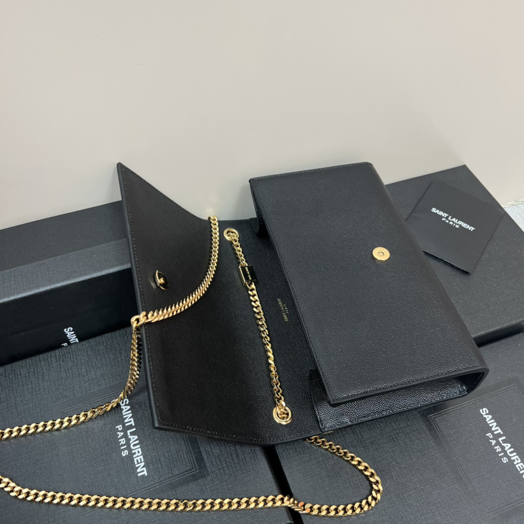Y51 KATE MEDIUM IN GRAIN DE POUDRE EMBOSSED LEATHER BLACK GOLD 9.4 X 5.7 X 2.1 INCHES