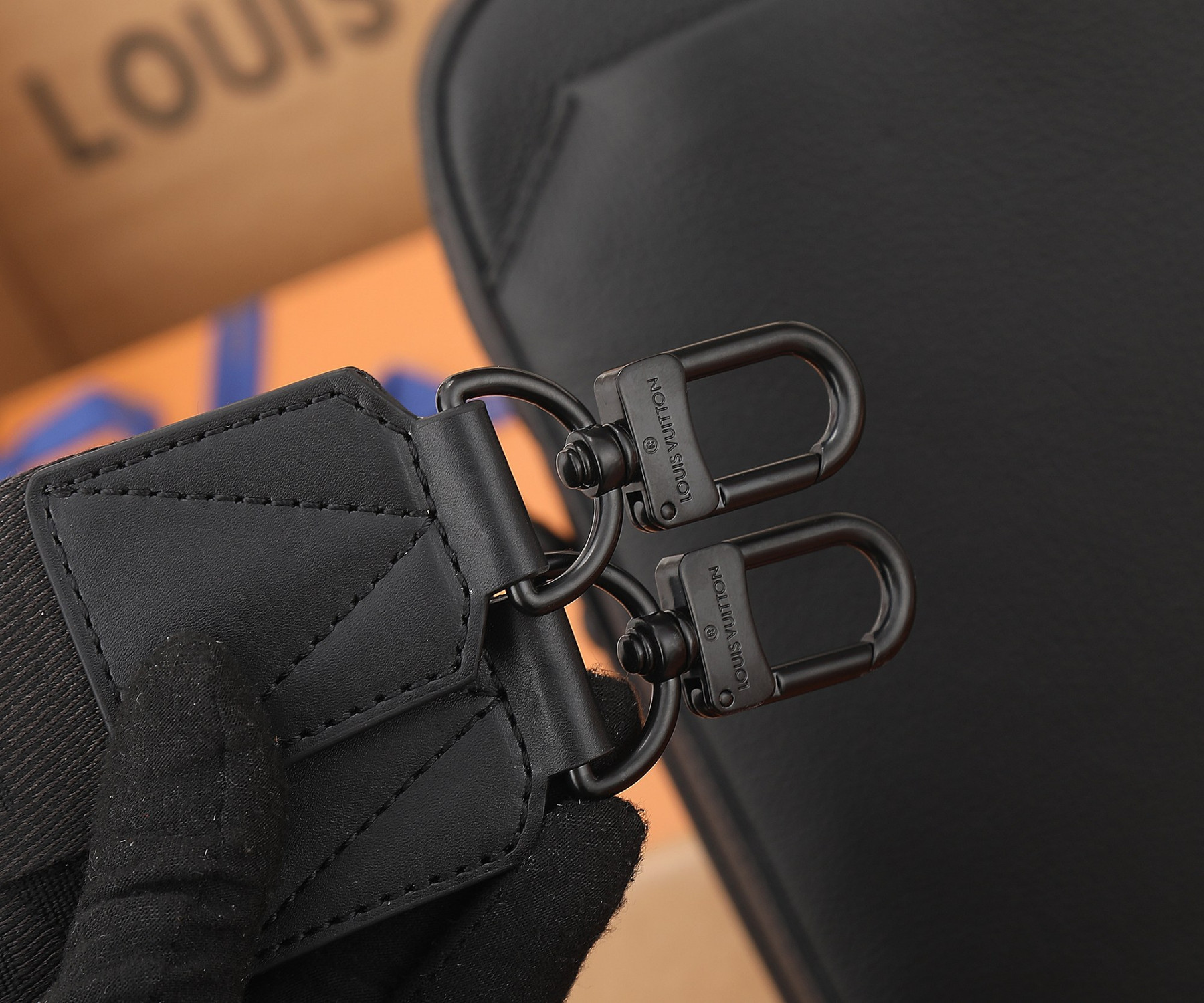 LV M23778 Pilot Briefcase 39 x 29 x 6 cm