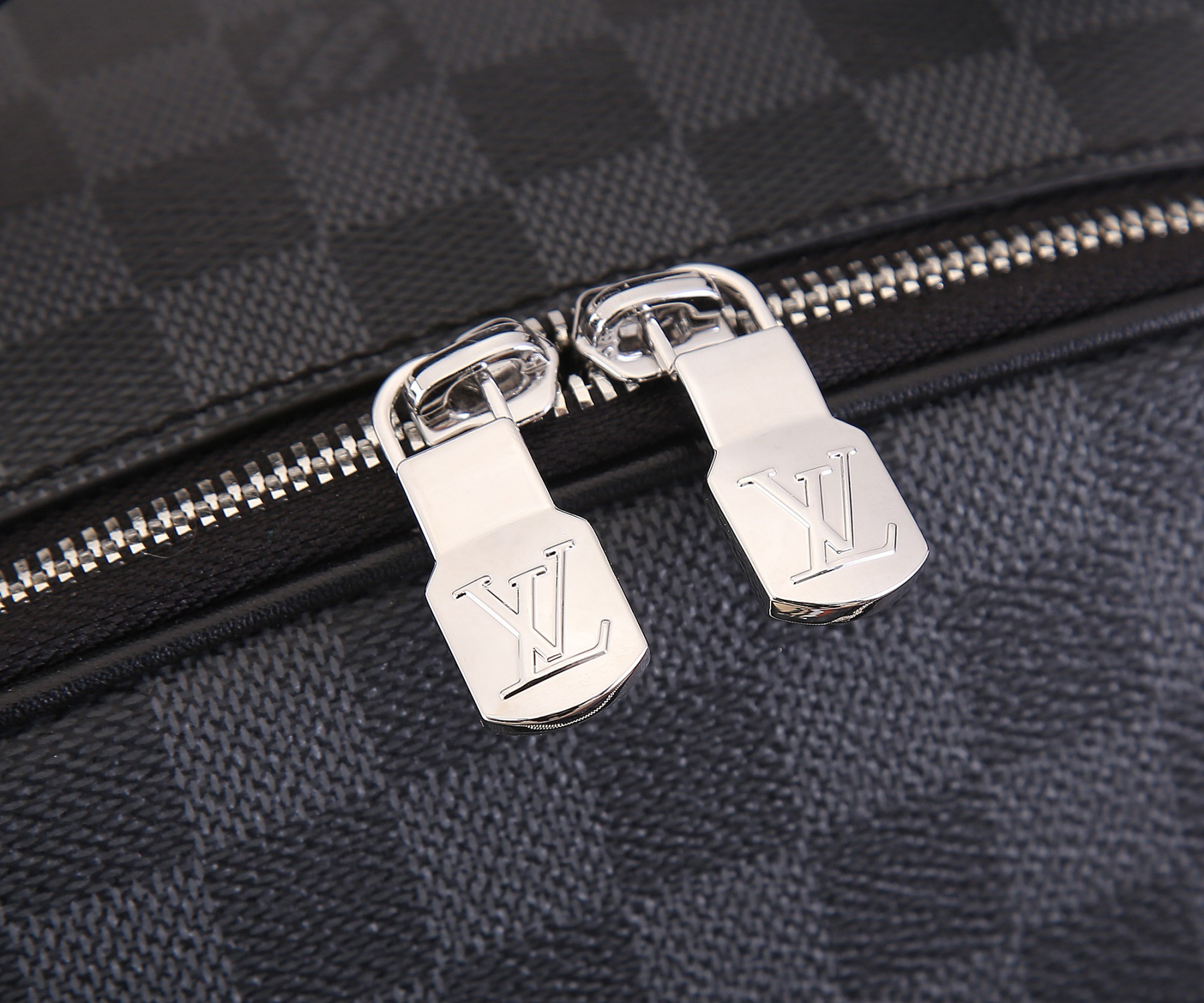 L0vis Vvtt0n N40499 Avenue Backpack 40 x 31 x 15 cm