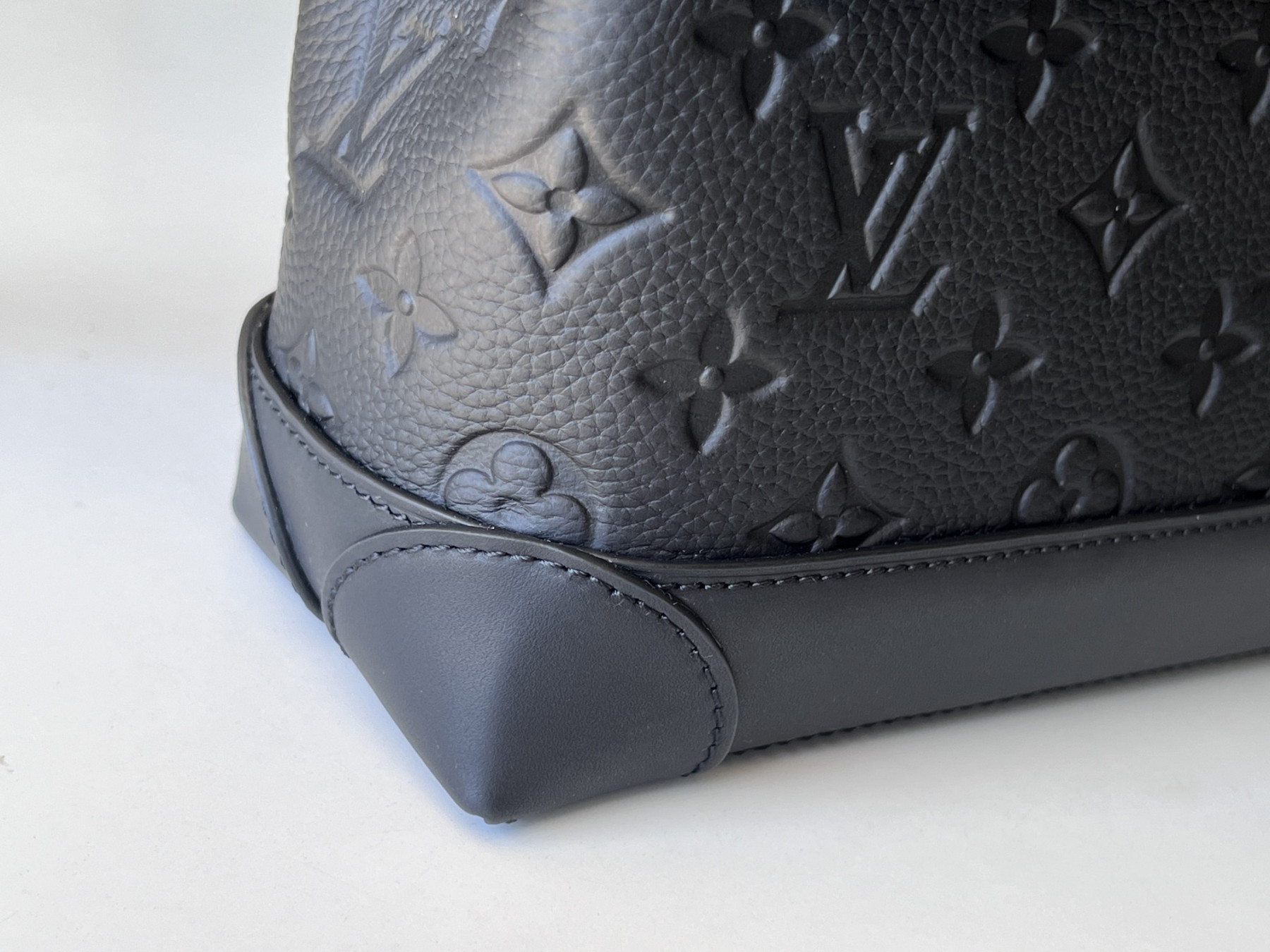LV M24436 Steamer PM 25 x 19 x 8 CM