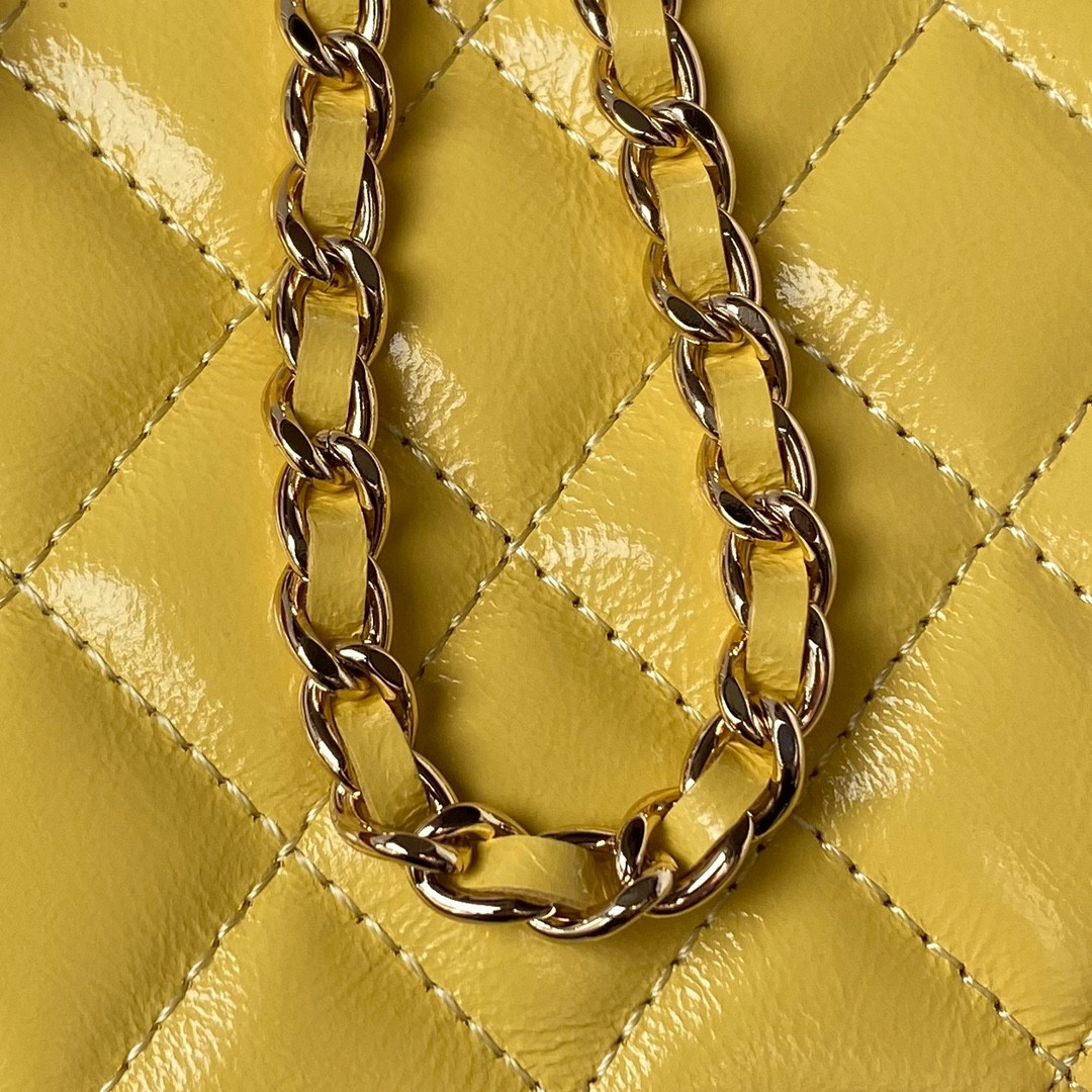 Ch**el 24P CHAIN LEATHER SQUARE BOX SHOULDER BAG YELLOW 16x10x8cm