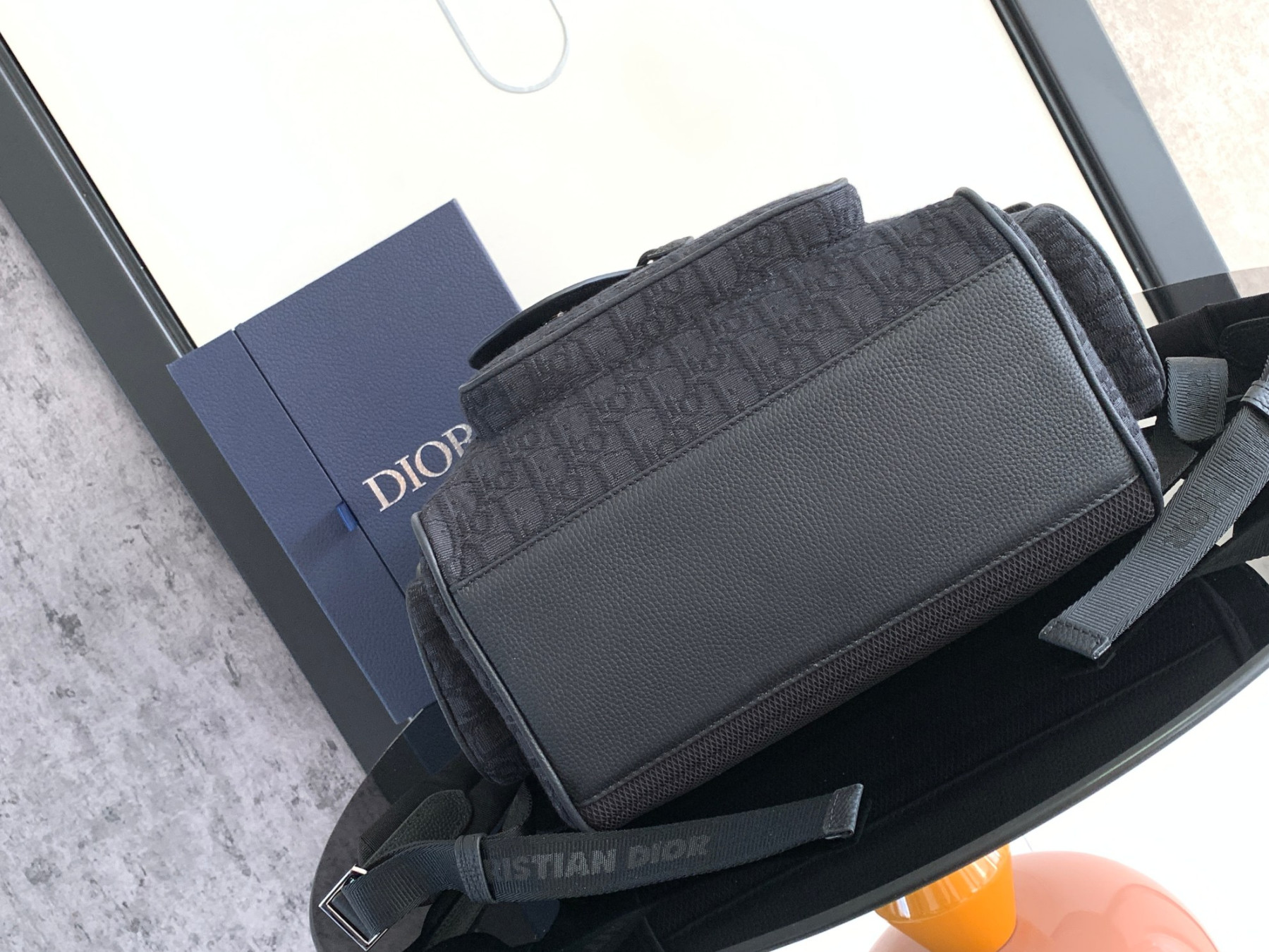 D10r Saddle Backpack 10.5 x 16 x 5.5 inches