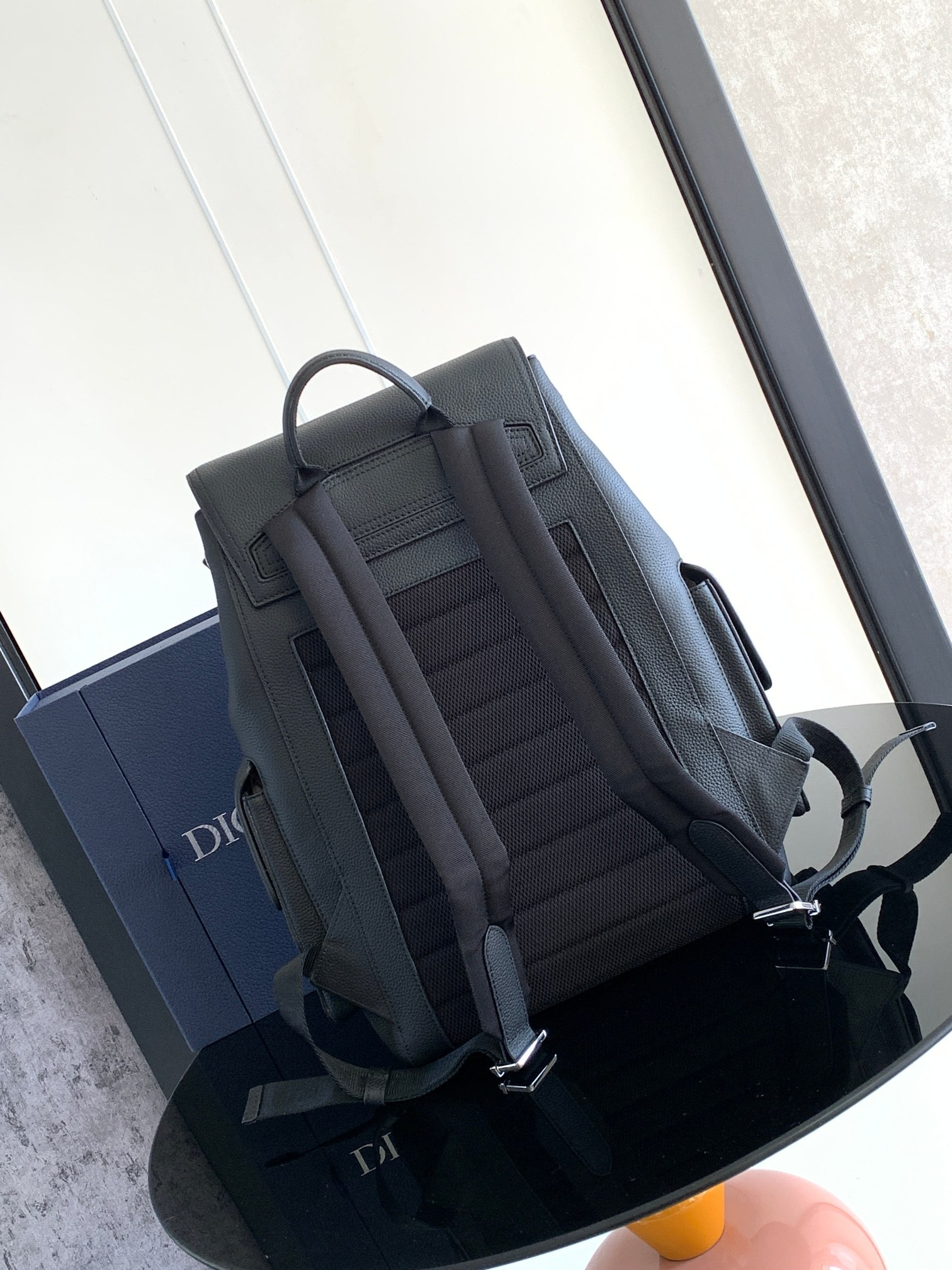 D10r Saddle Backpack 10.5 x 16 x 5.5 inches