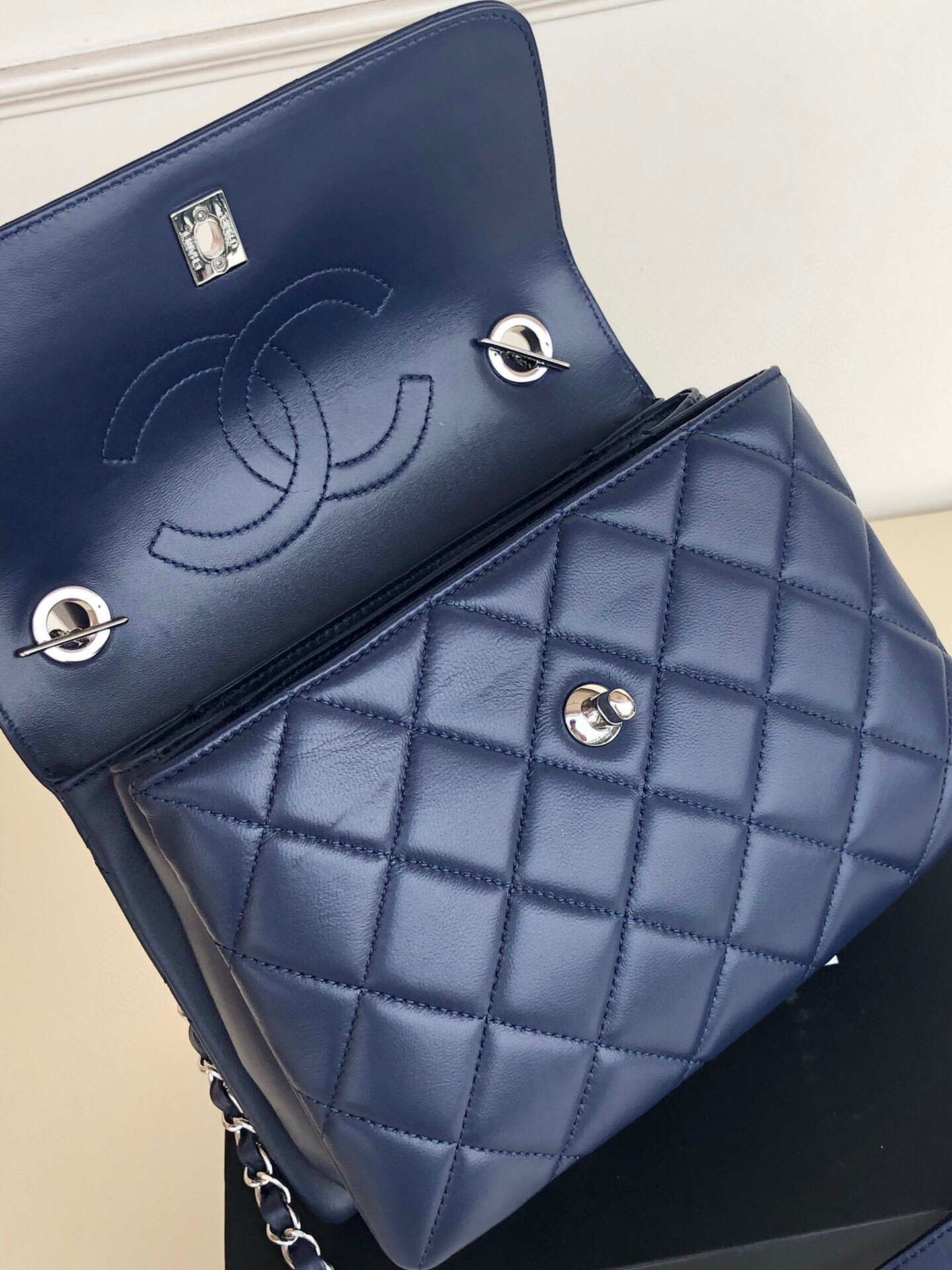 Ch**el FLAP BAG WITH TOP HANDLE 6.6 × 9.8 × 4.7 in