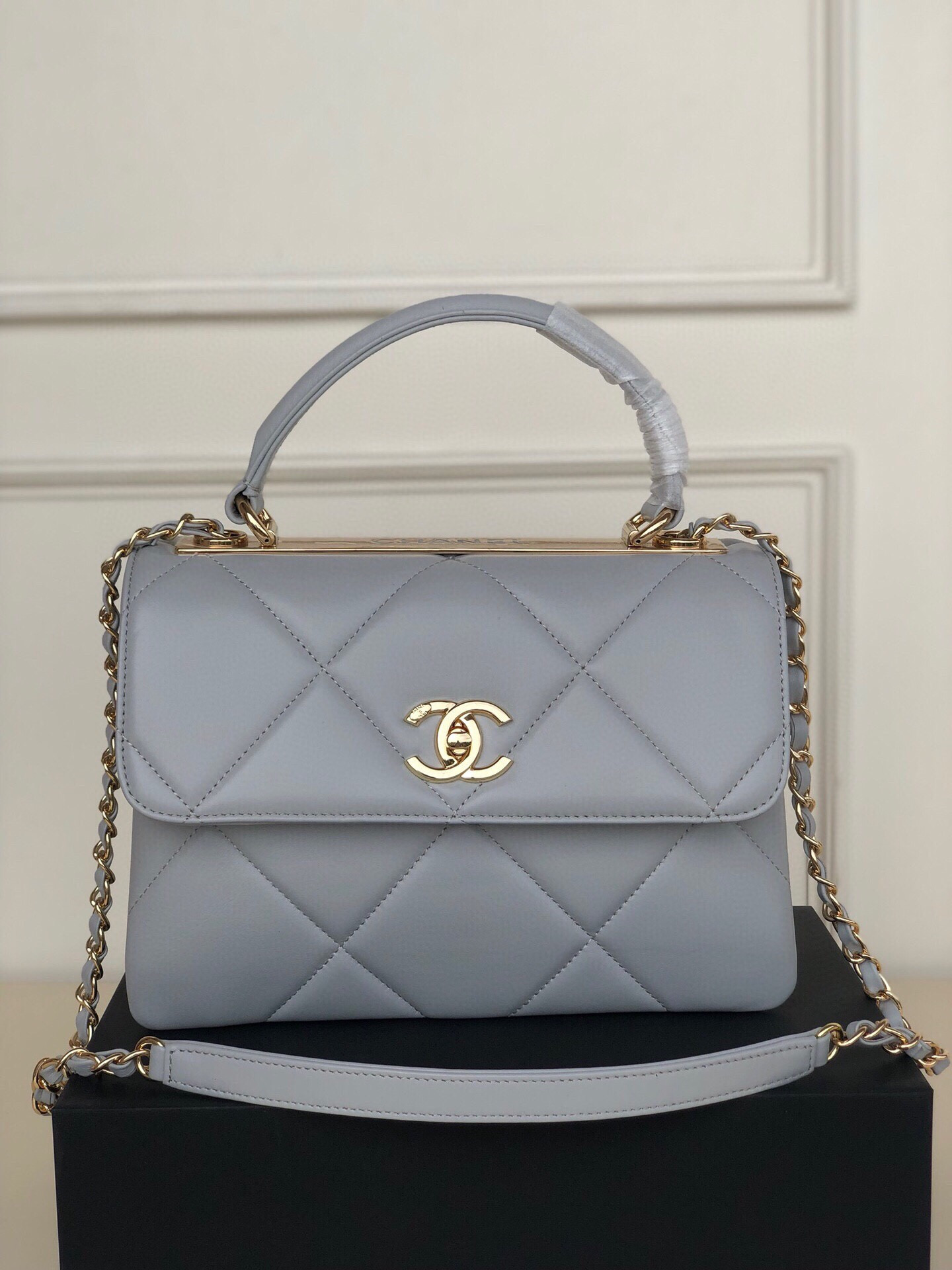 Ch**el FLAP BAG WITH TOP HANDLE 6.6 × 9.8 × 4.7 in
