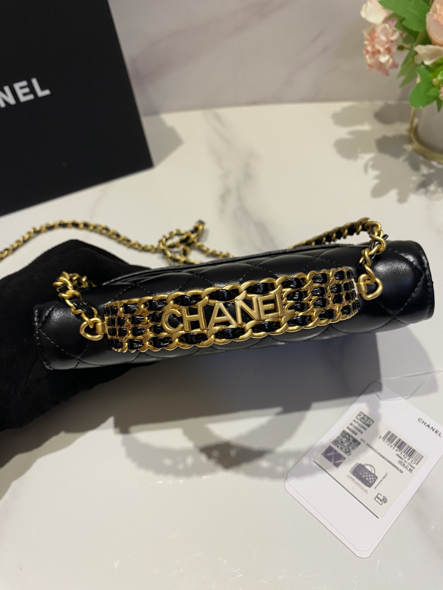 Ch**el CLASSIC WALLET ON CHAIN Rhinestone Handle BLACK 4.8 × 7.5 × 1.4 in