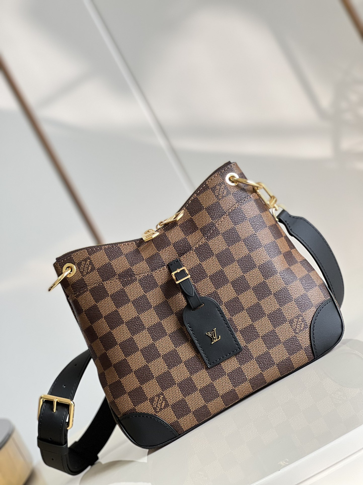 LV Odéon MM M50063 24x22x8cm