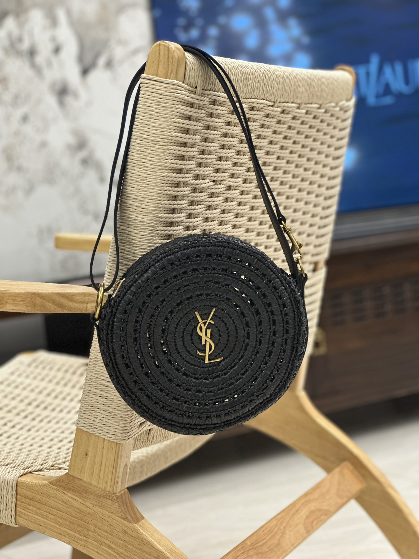 Y51 ROUND BAG IN RAFFIA AND VEGETABLE-TANNED LEATHER Color Black