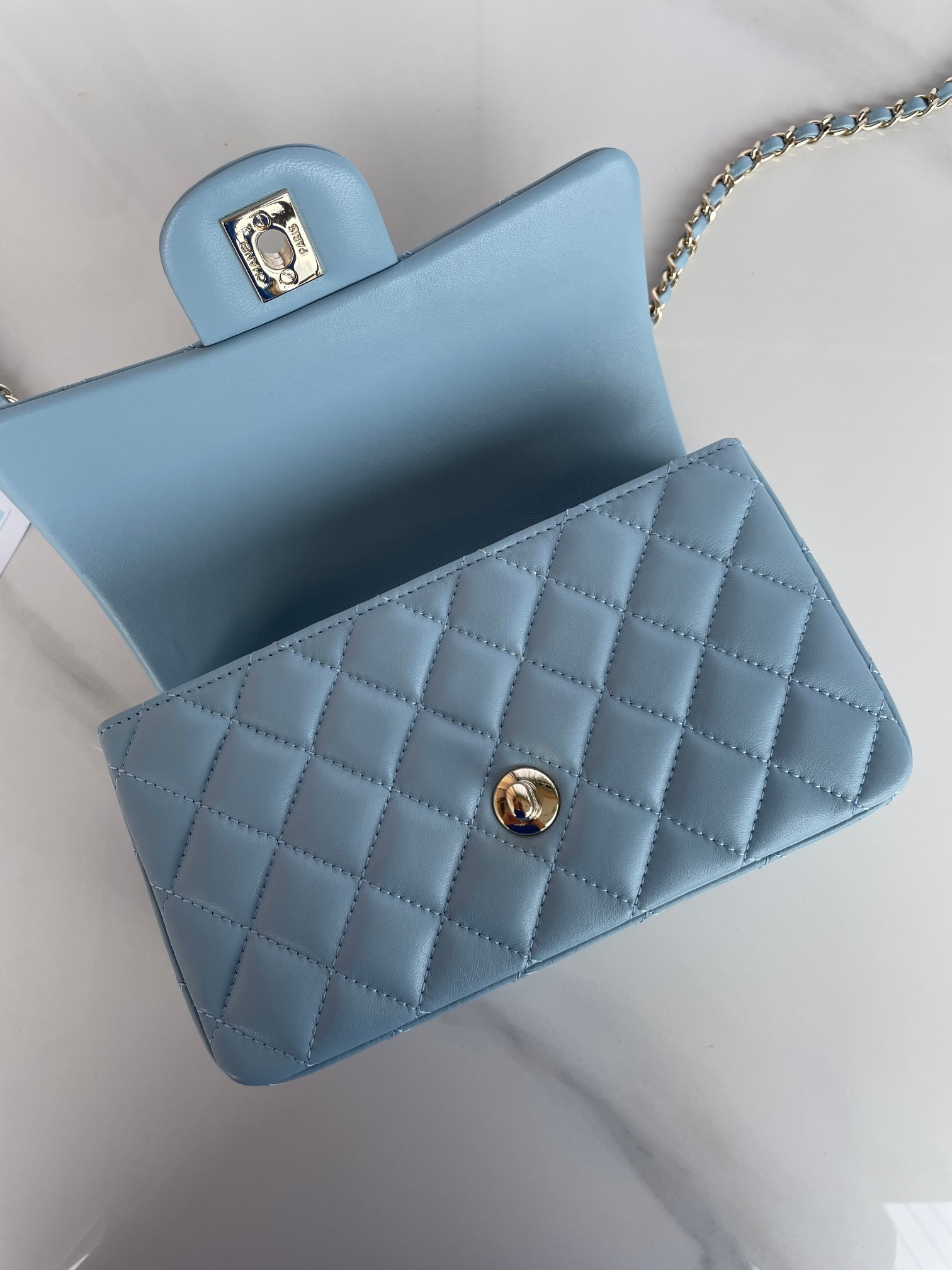 Ch**el Mini Classic Handbag With Top Handle 12 × 20 × 6 cm