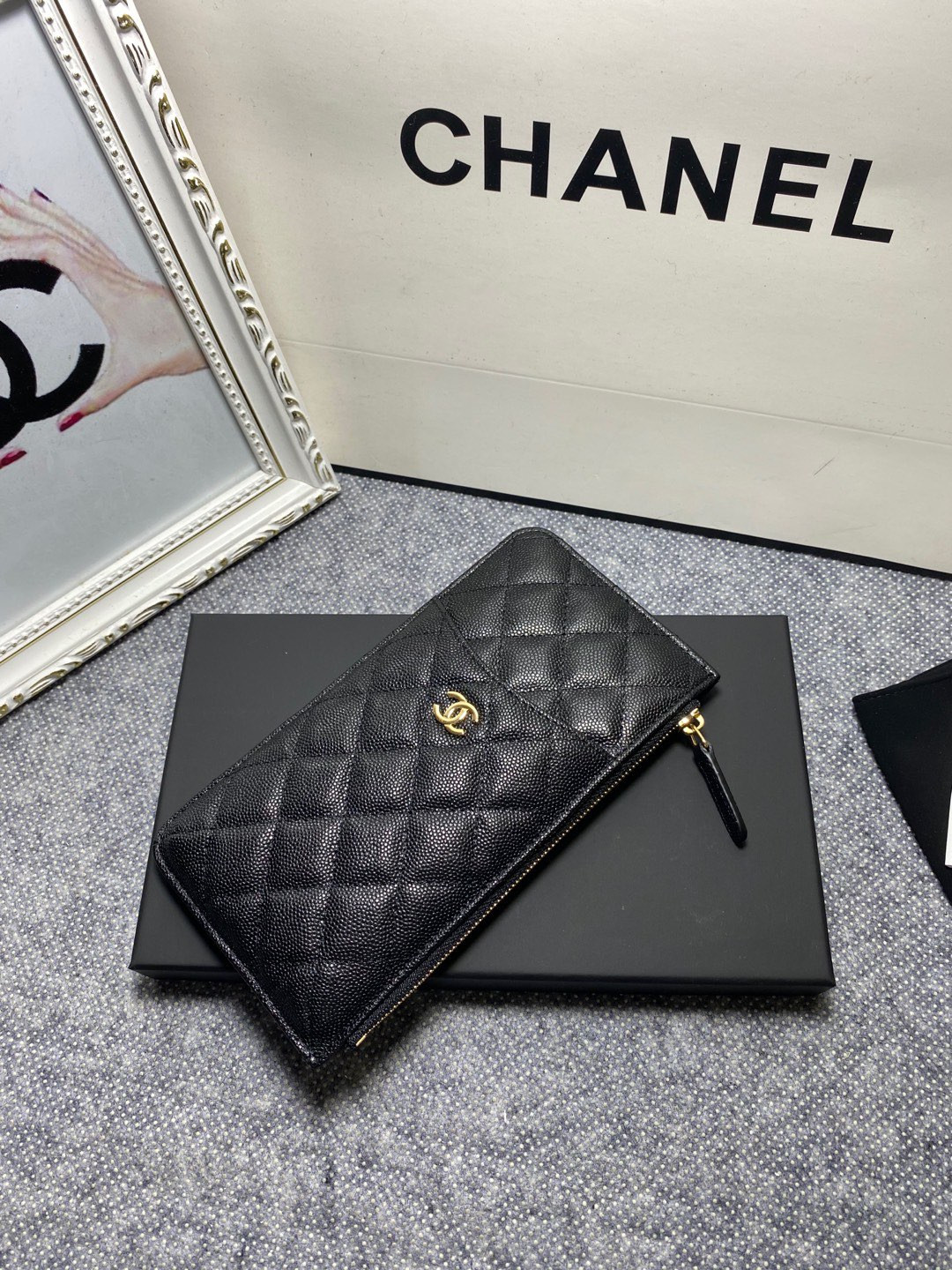 Ch**el LONG ZIPPED WALLET 19-11cm
