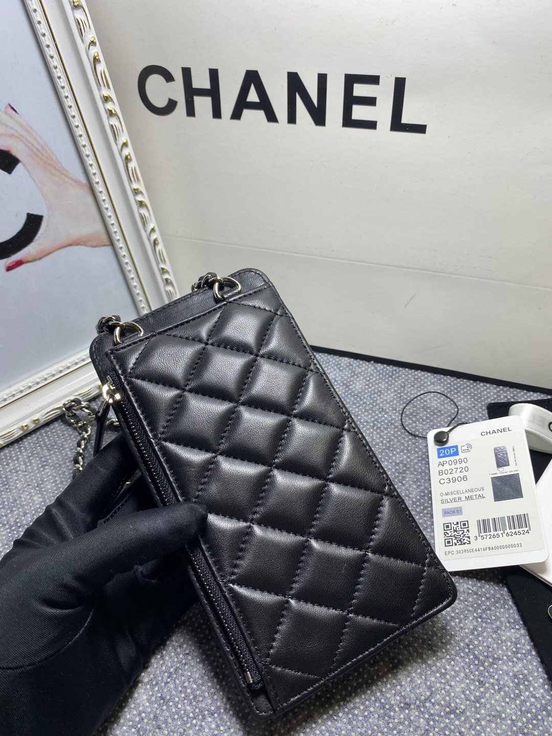 Ch**el LONG ZIPPED WALLET 19-11cm