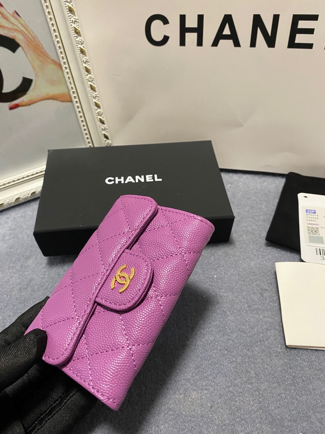 Ch**el CARD HOLDER 11.3 x 7.5 x 2.5 cm