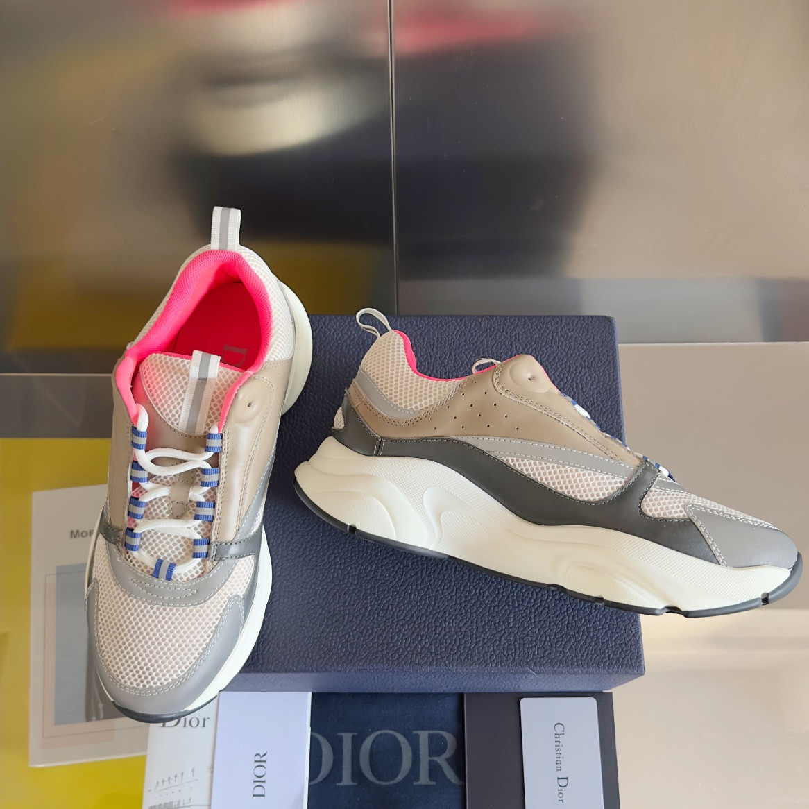 UA D10r B22  Sneaker