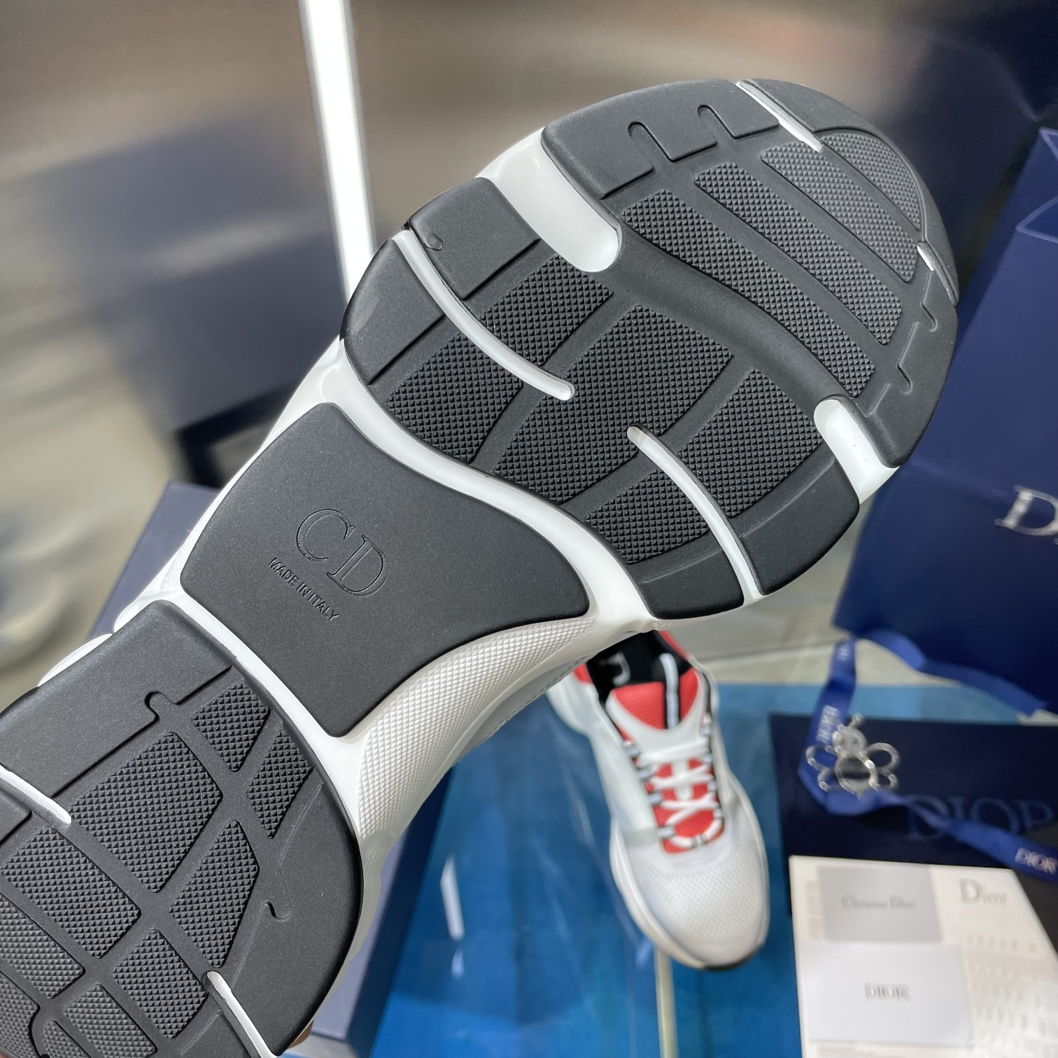 UA D10r B22 white and red Sneaker