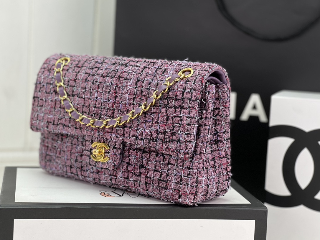 Ch**el CLASSIC 11.12 HANDBAG Tweed & Gold-Tone Metal   6 × 9.9 × 2.5 in