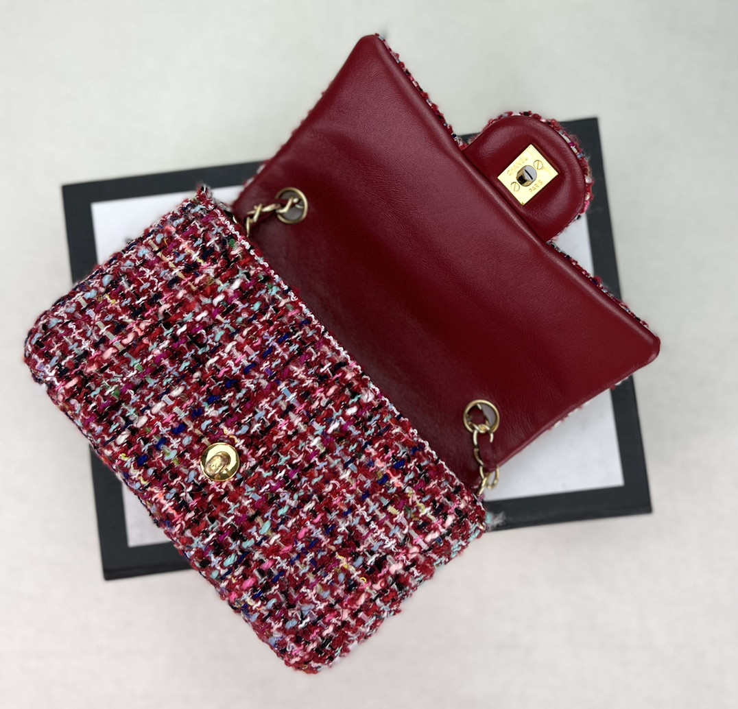 Ch**el MINI CLASSIC 11.12 HANDBAG Tweed & Gold-Tone Metal 4.7 × 7.8 × 2.3 in