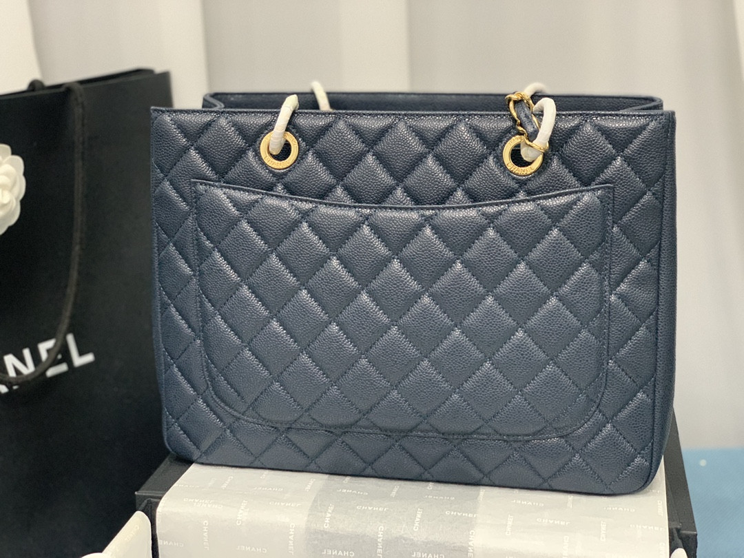 Ch**el GST CAVIAR LEATHER HARDWARE 24X33X13CM