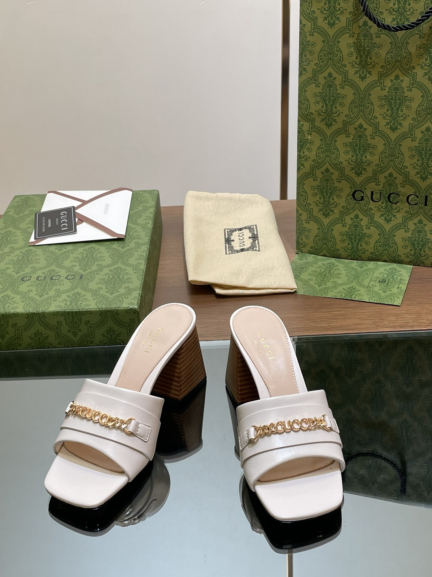 UA Gvc*1 SIGNORIA SLIDE SANDAL