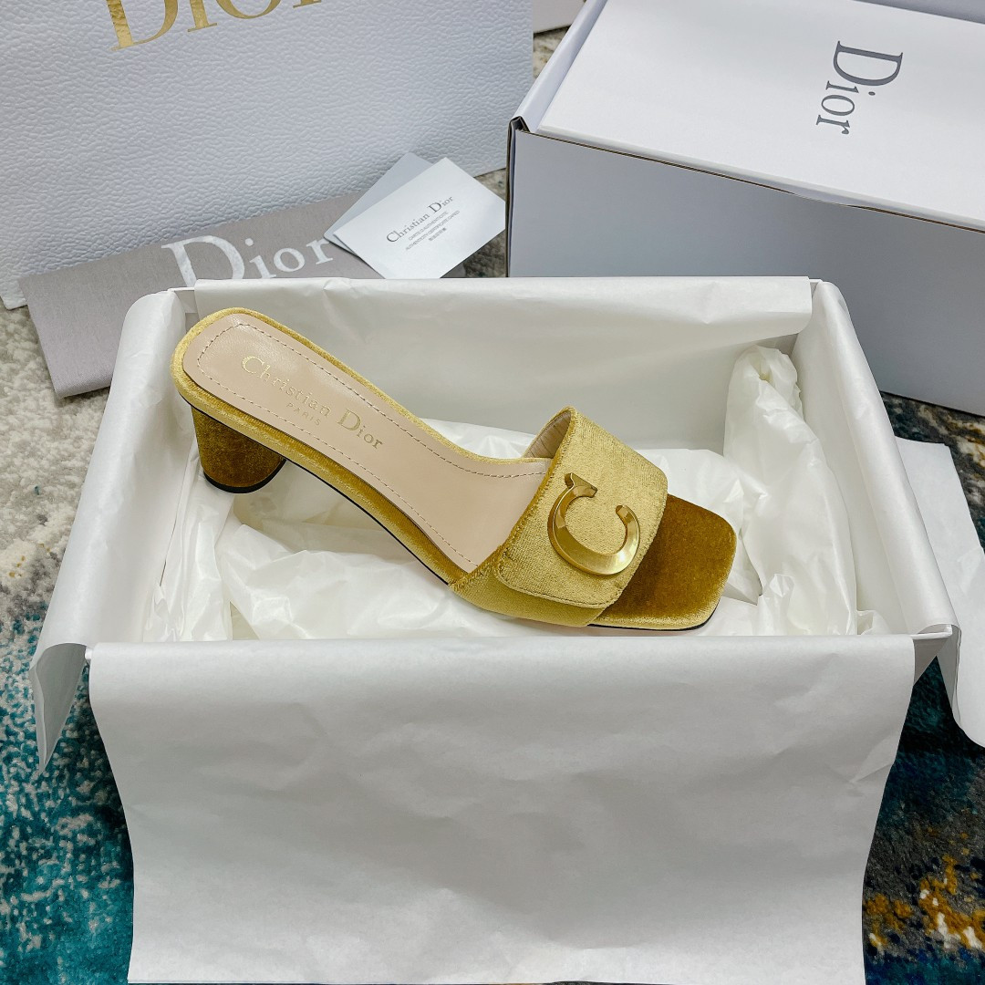 UA D10r Or C