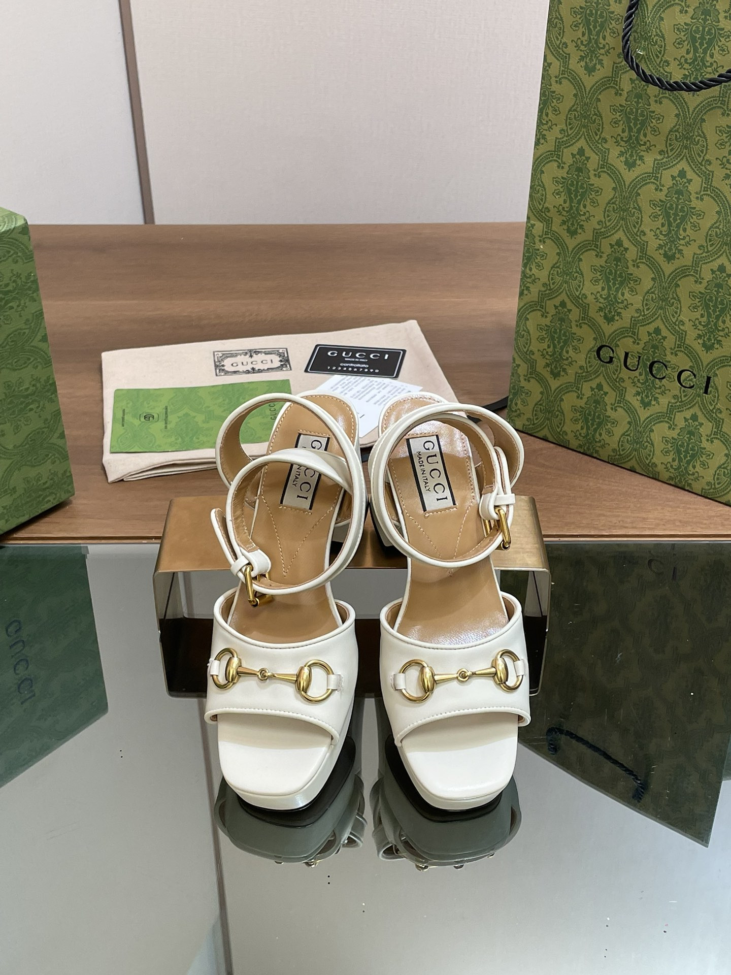 UA Gvc*1 HORSEBIT PLATFORM SANDAL