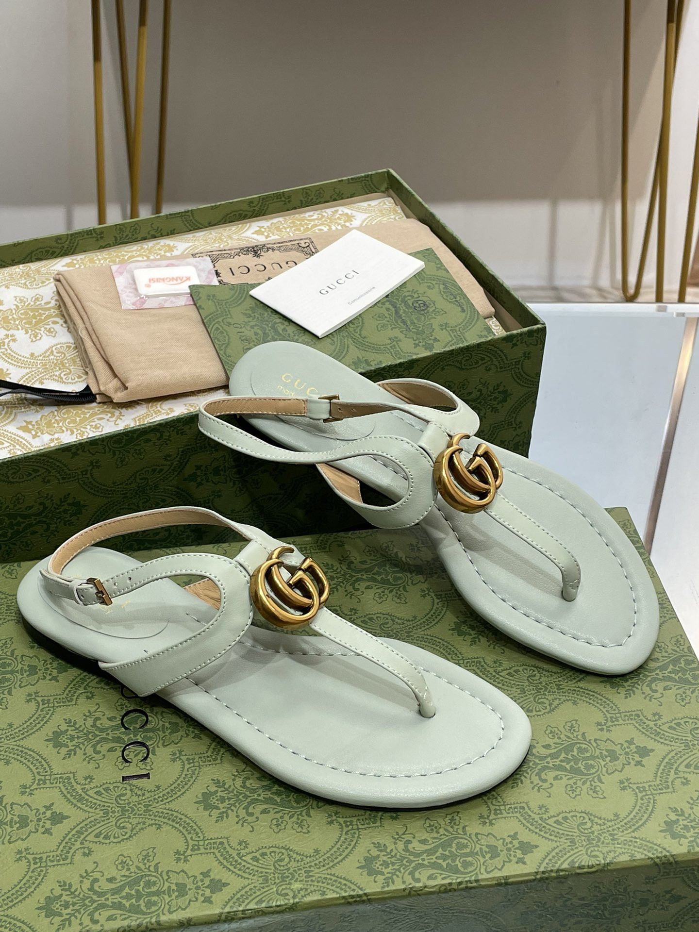UA Gvc*1 WOMEN'S DOUBLE G THONG SANDAL