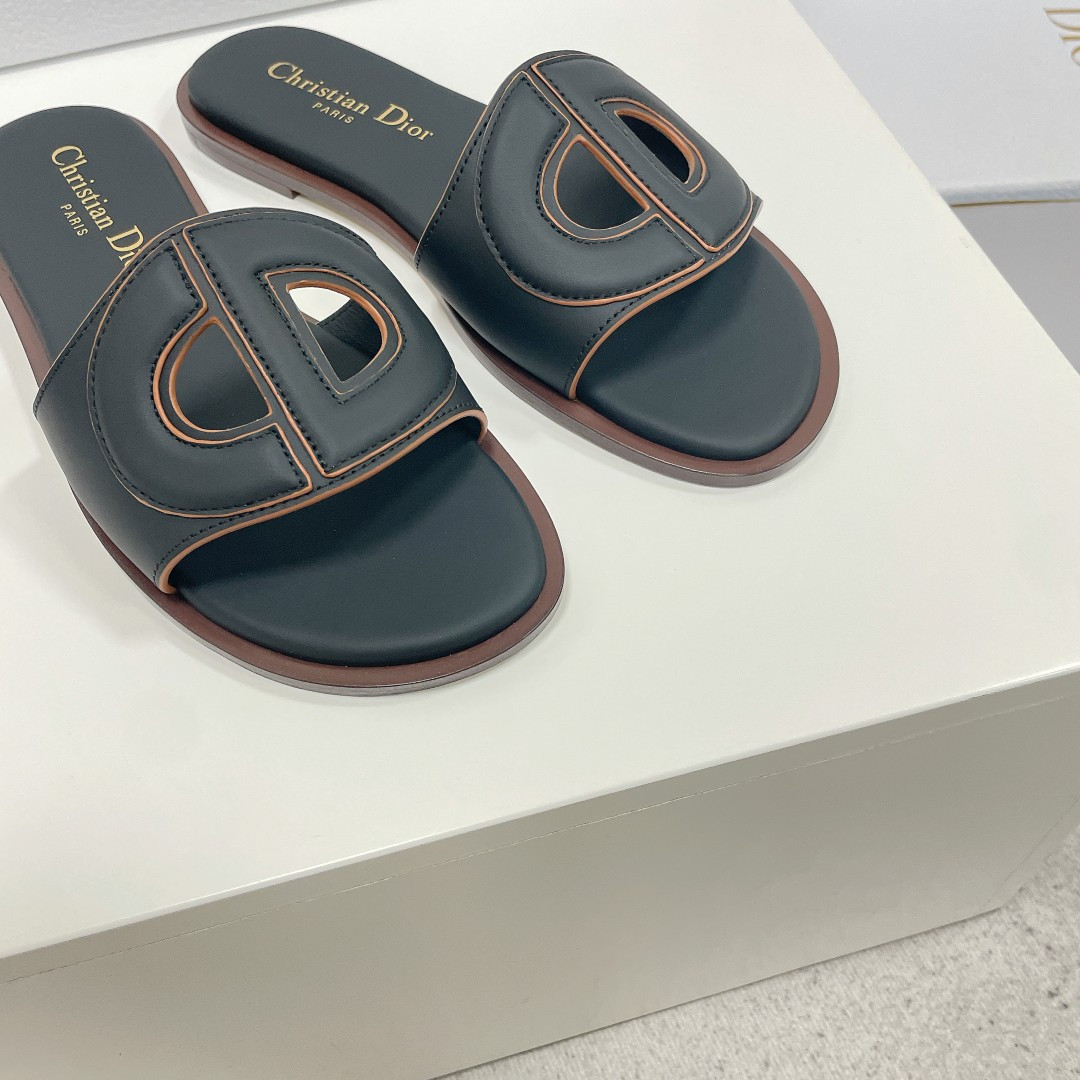 UA D10r D-Club Slide Black