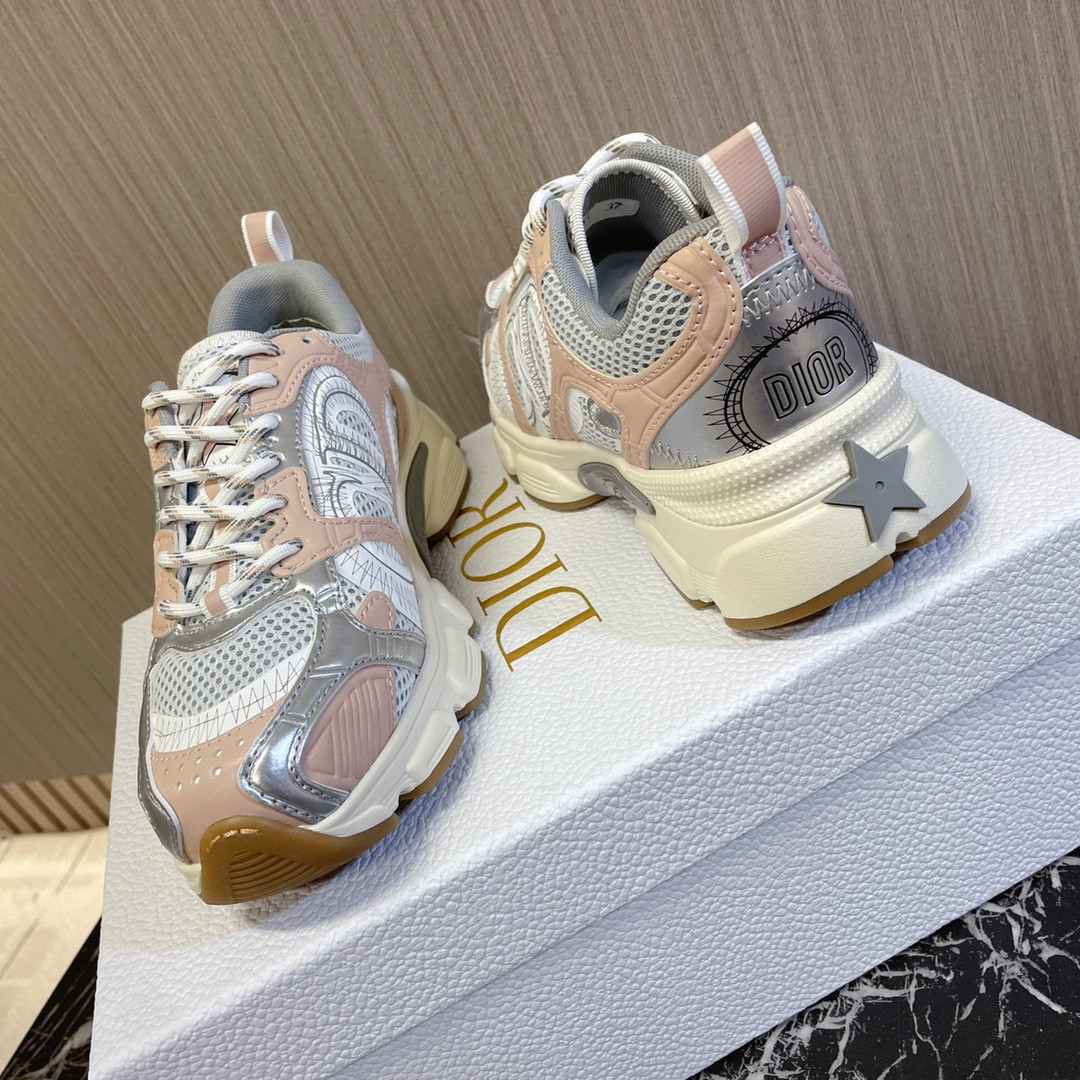 UA D10r Chrono Sneaker White Mesh with Nude and Silver-Tone