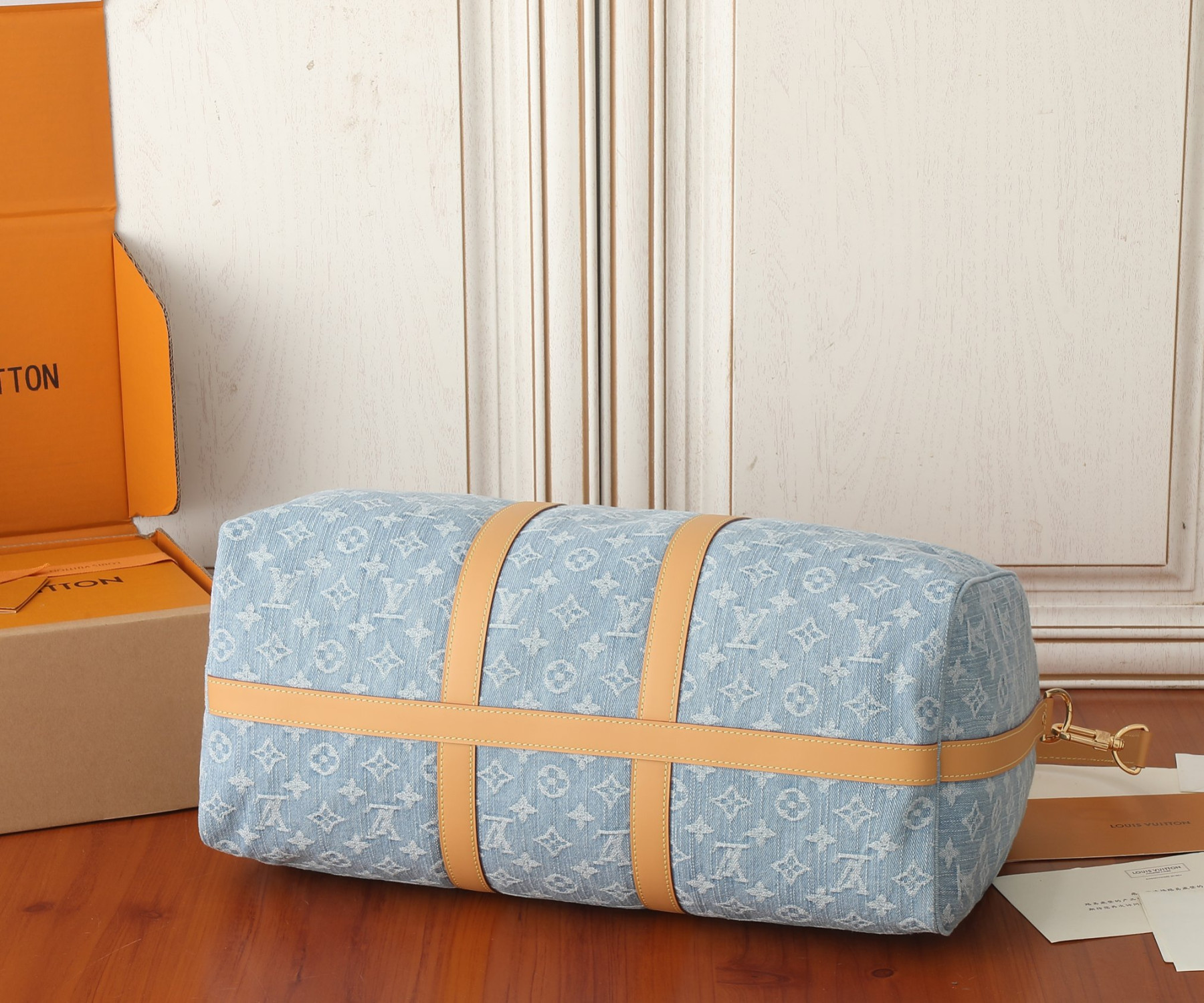 LV Keepall Bandoulière 45 M25334 17.7 x 10.6 x 7.9 inches