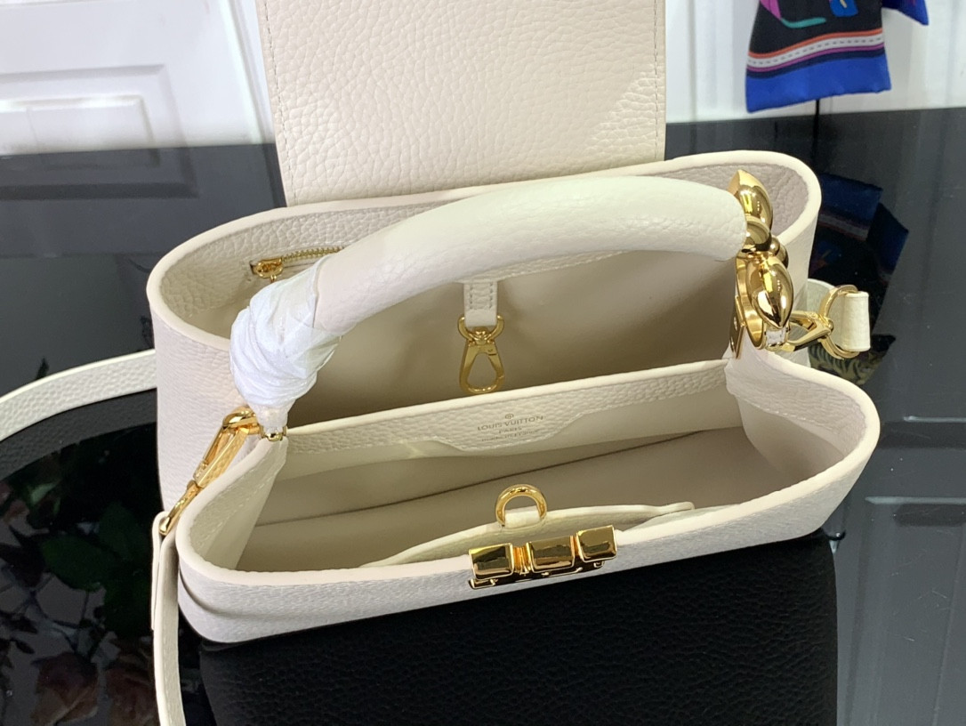 LV Capucines Mini M24697 27x18x9cm