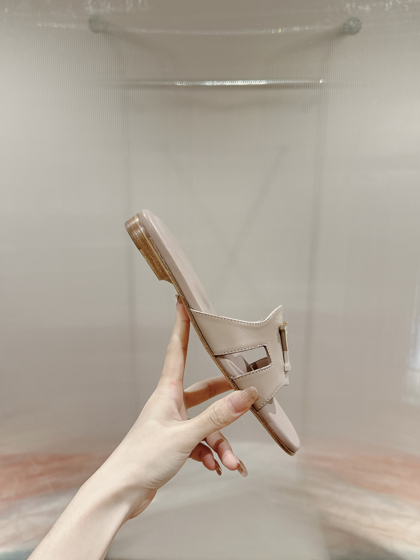 UA LV Flat Mule