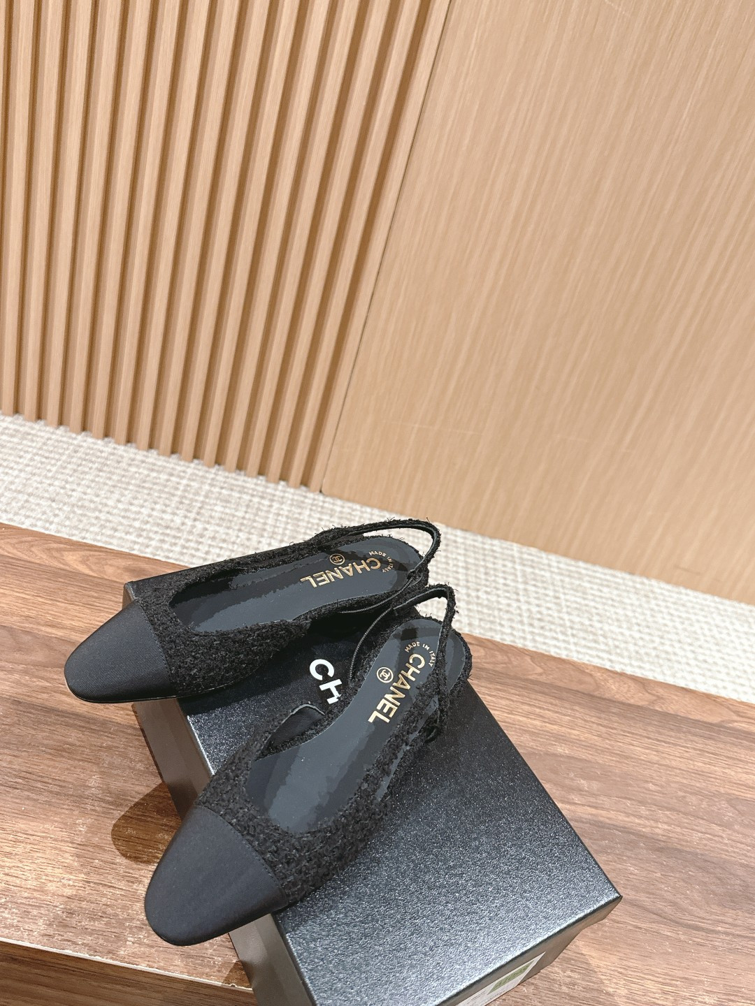 UA Ch**el SLINGBACKS FLAT